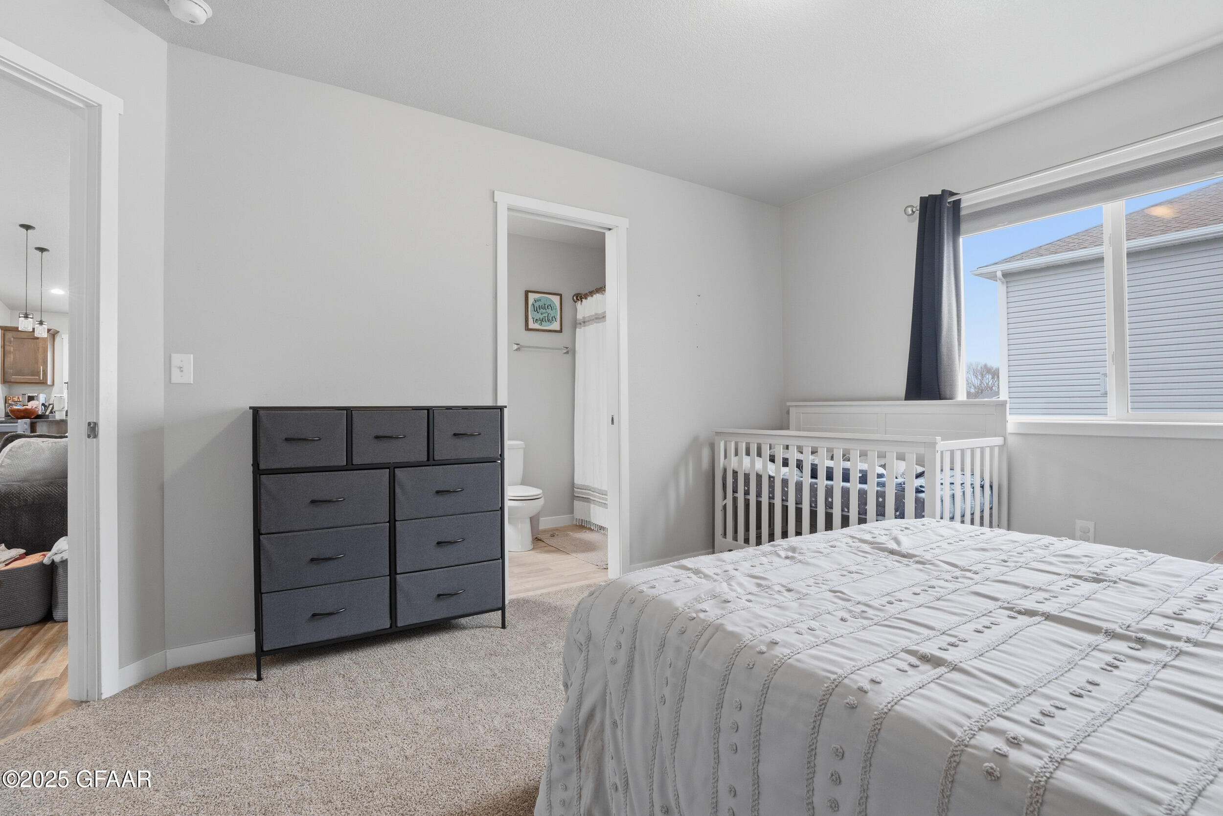 property viewer photo 12