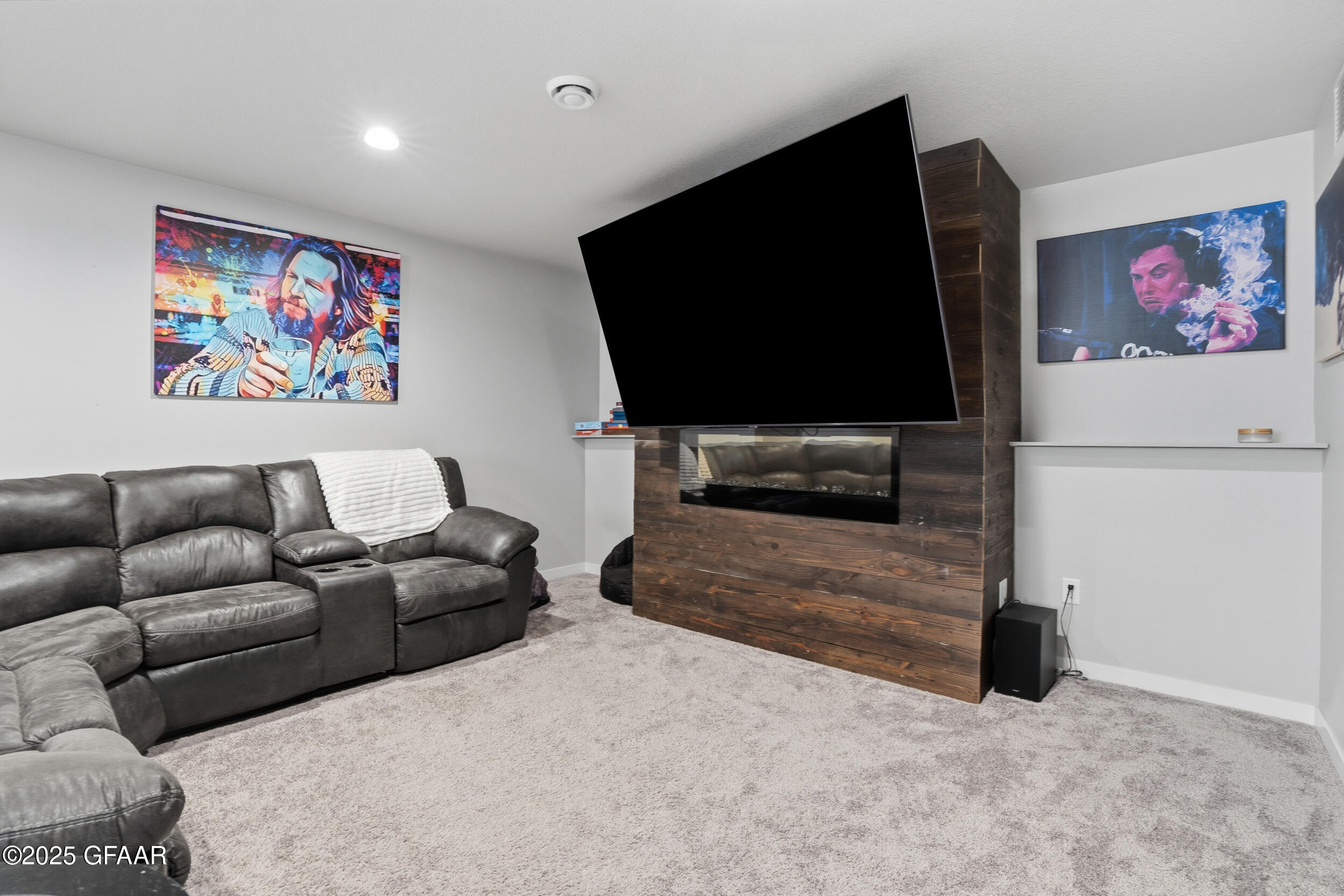 property viewer photo 15