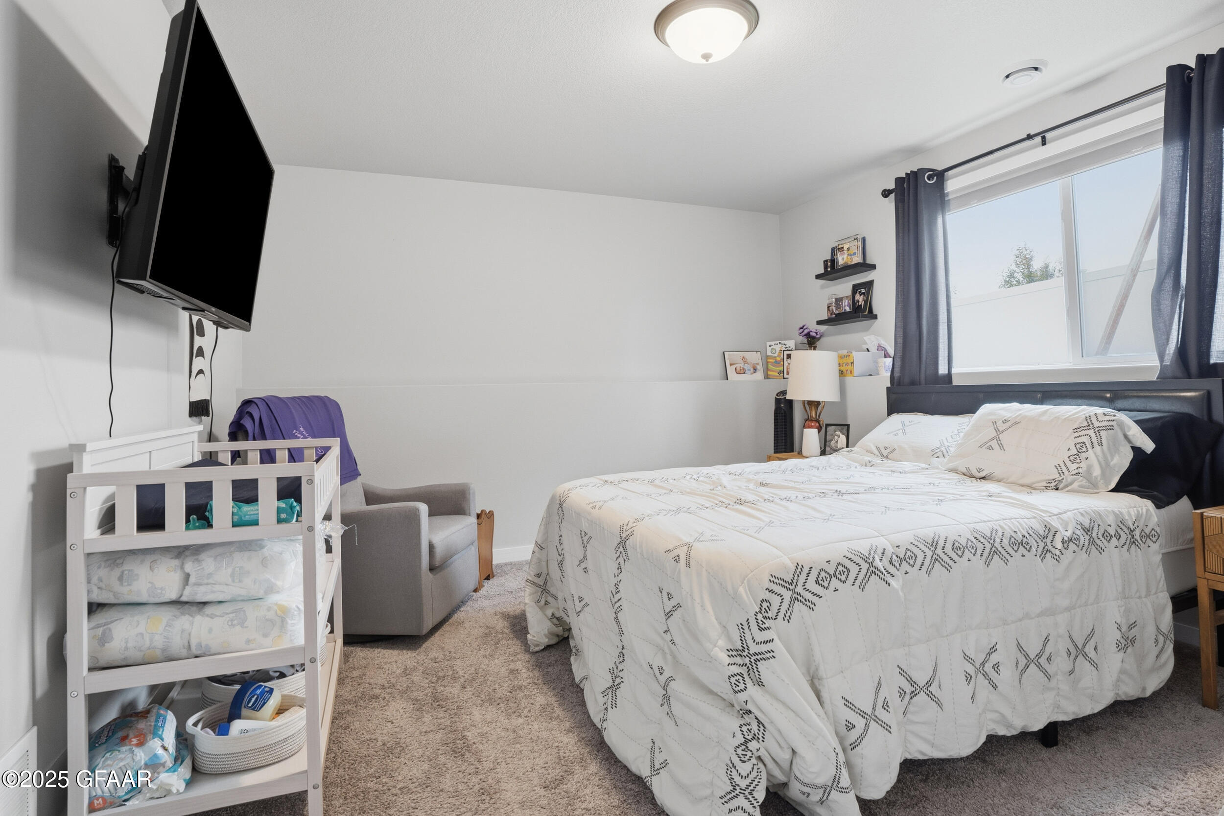 property viewer photo 16