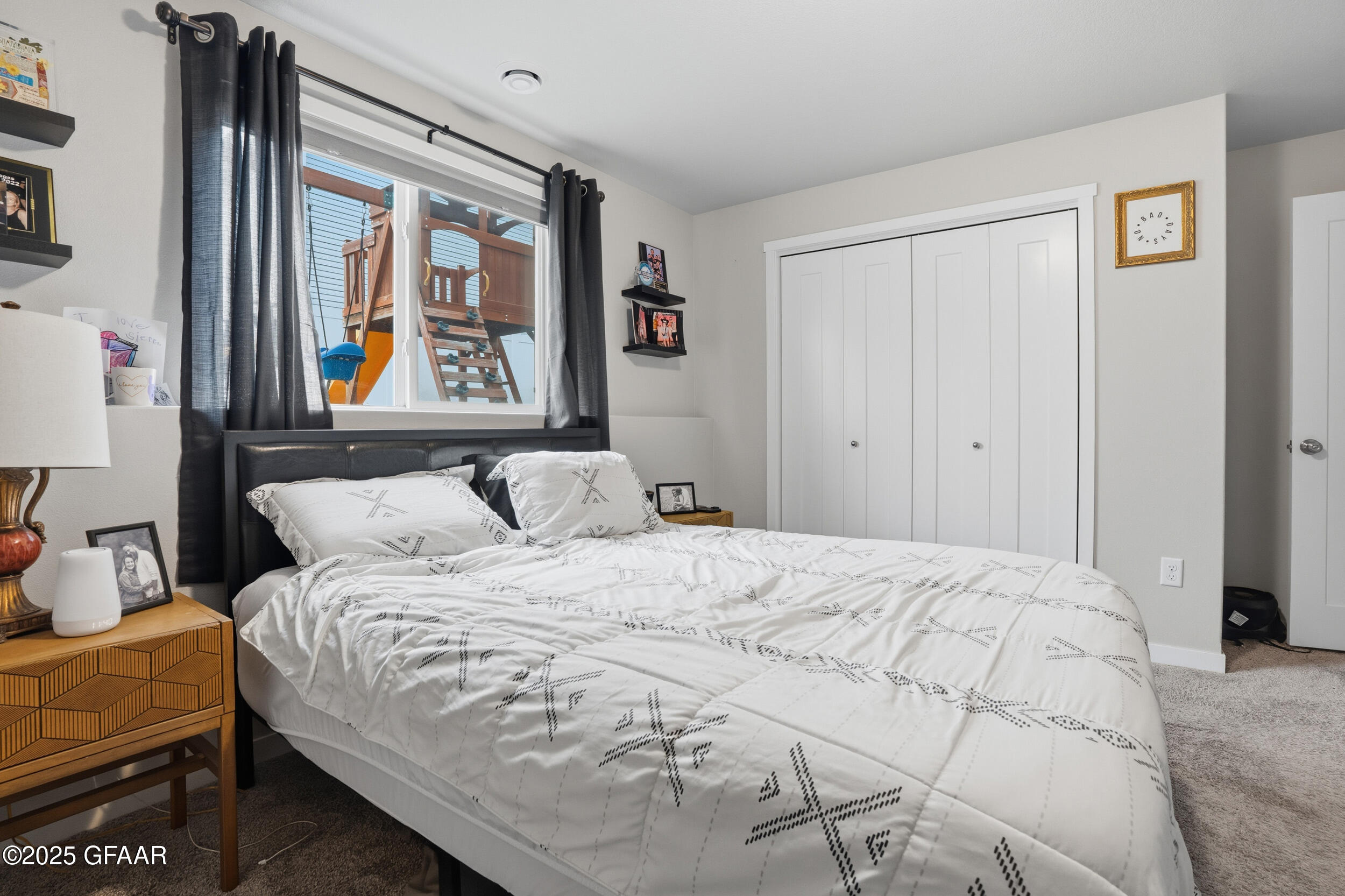 property viewer photo 17