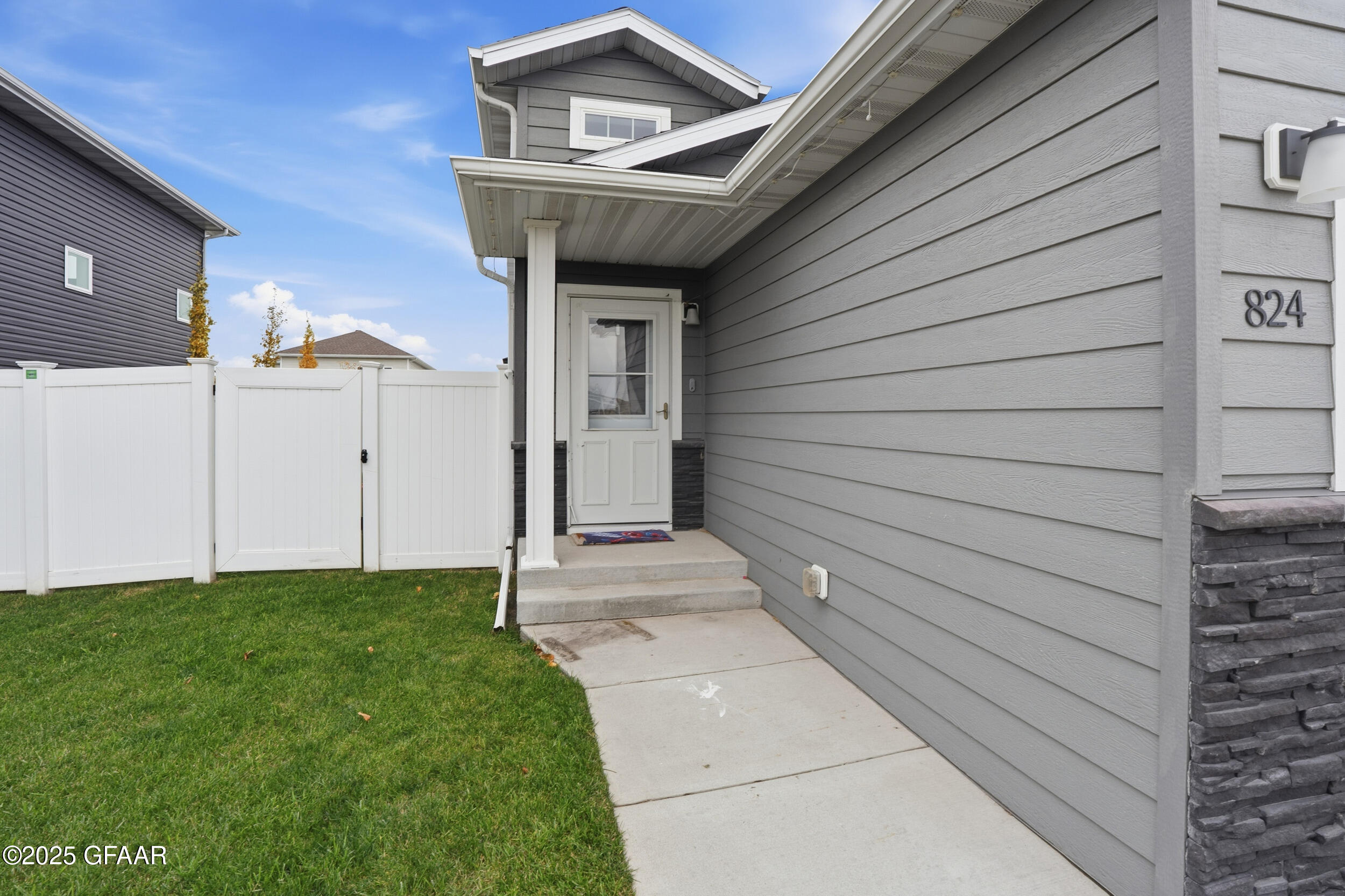 property viewer photo 24