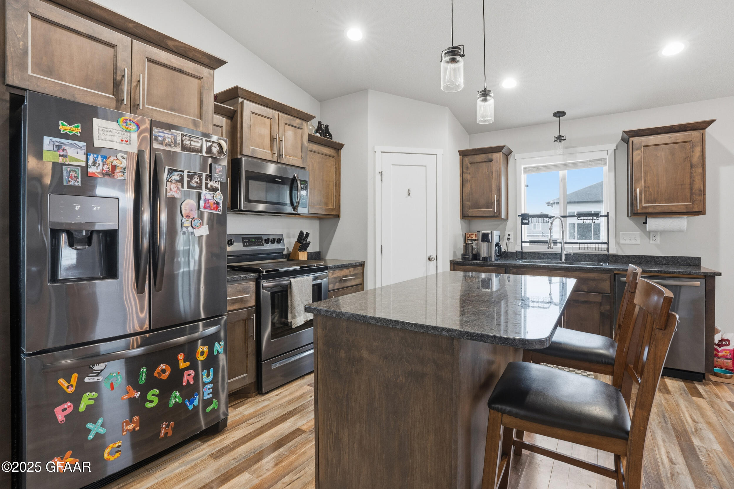 property viewer photo 5