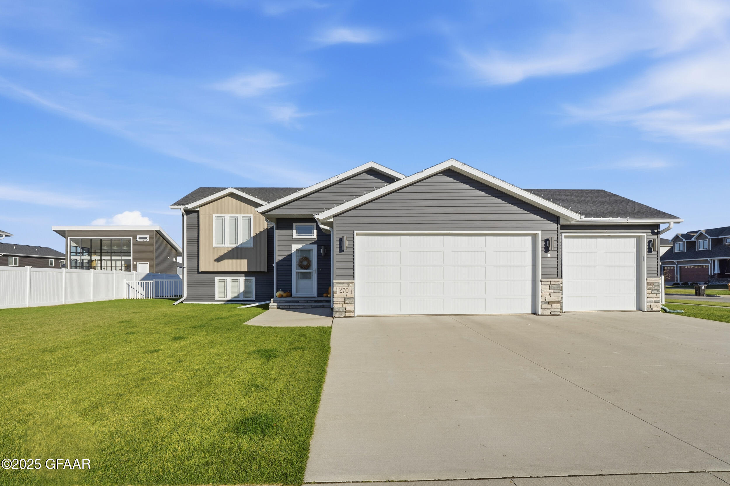main property photo 0