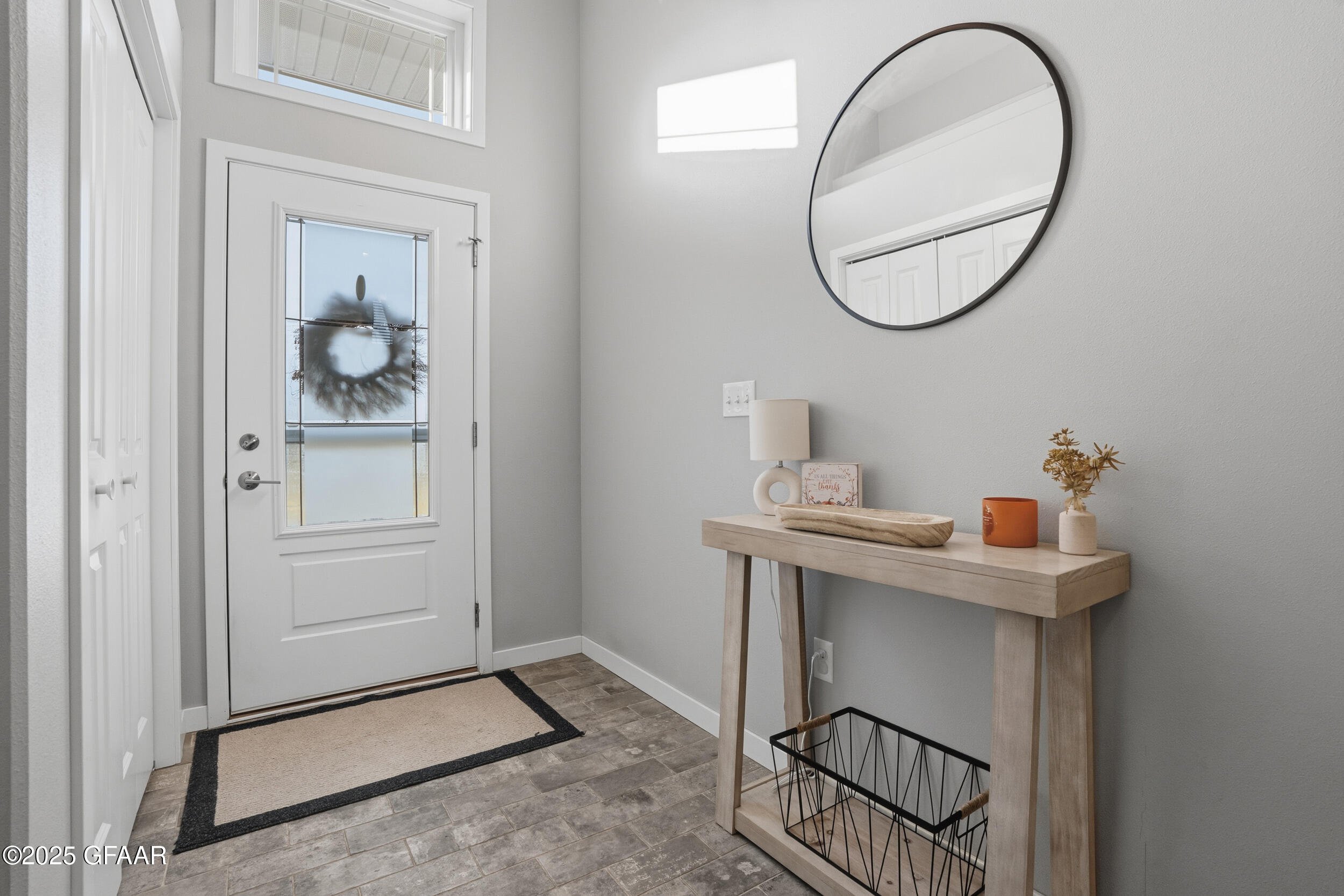 property viewer photo 1