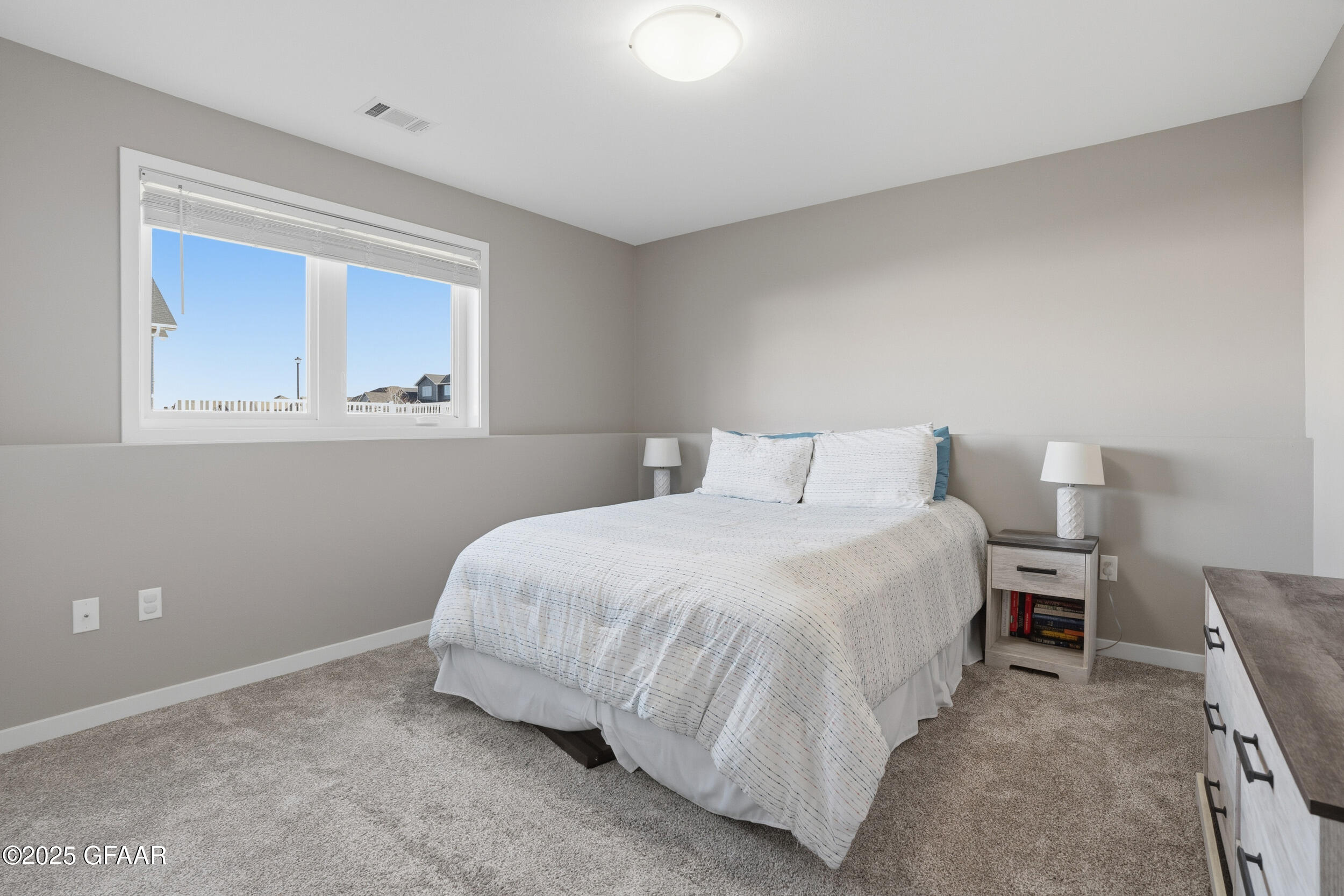 property viewer photo 22