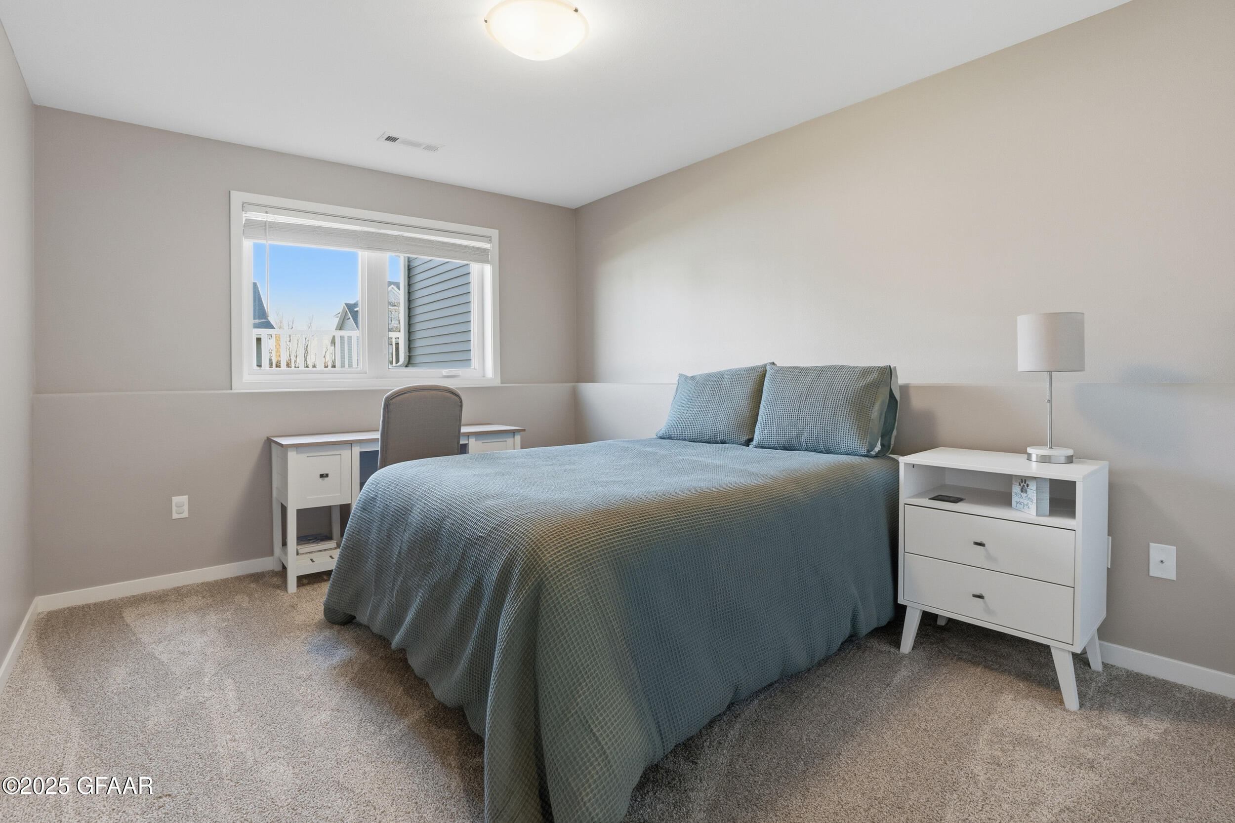 property viewer photo 24