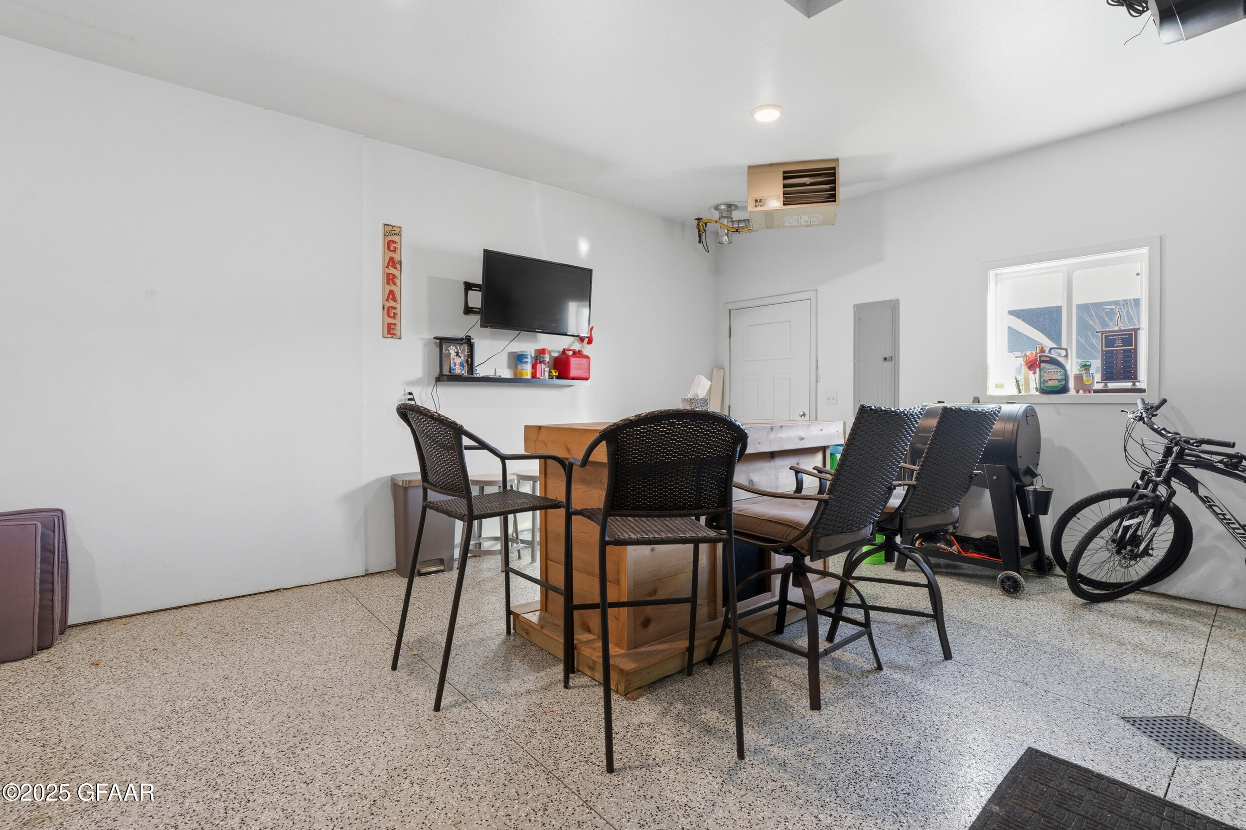 property viewer photo 27