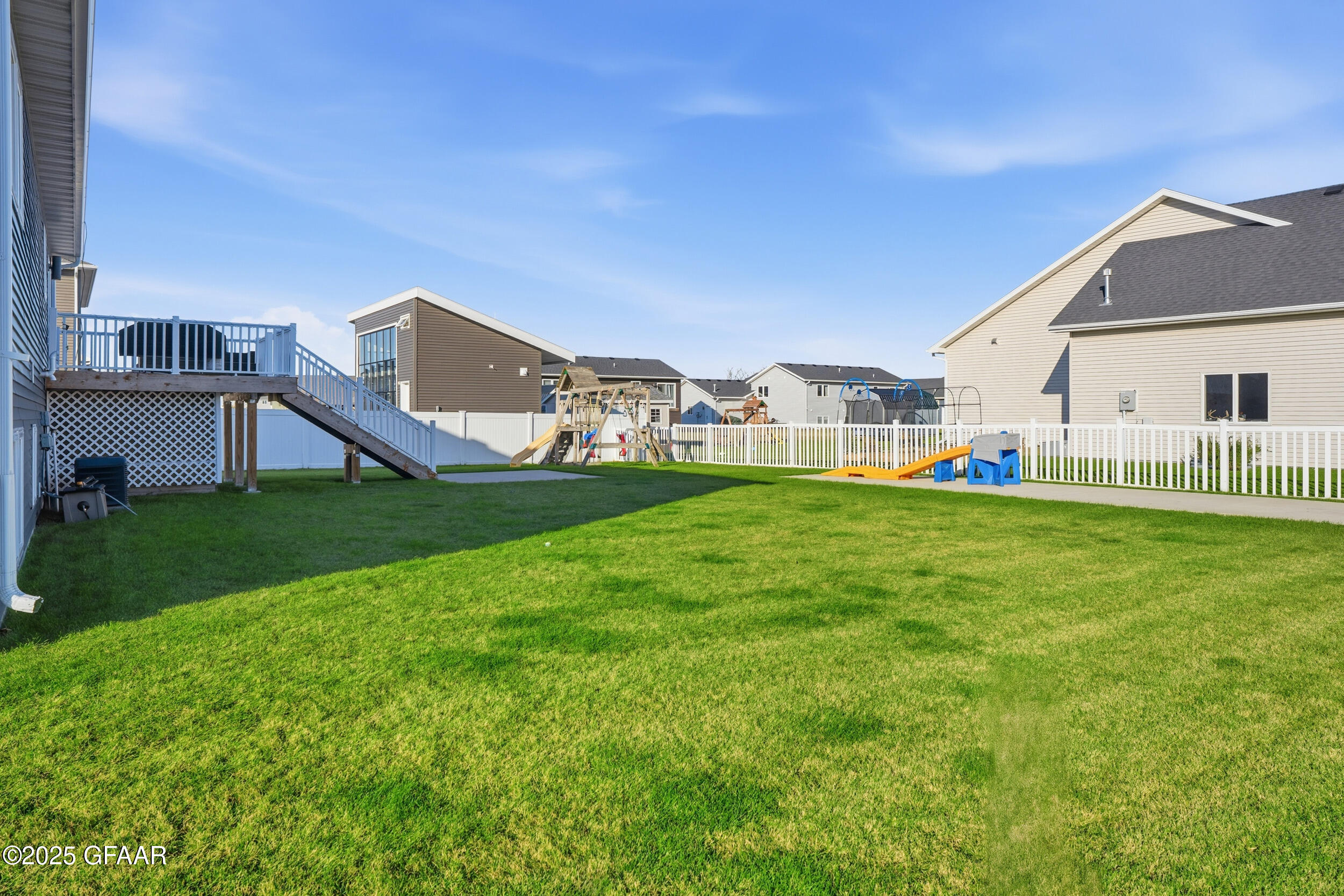 property viewer photo 30