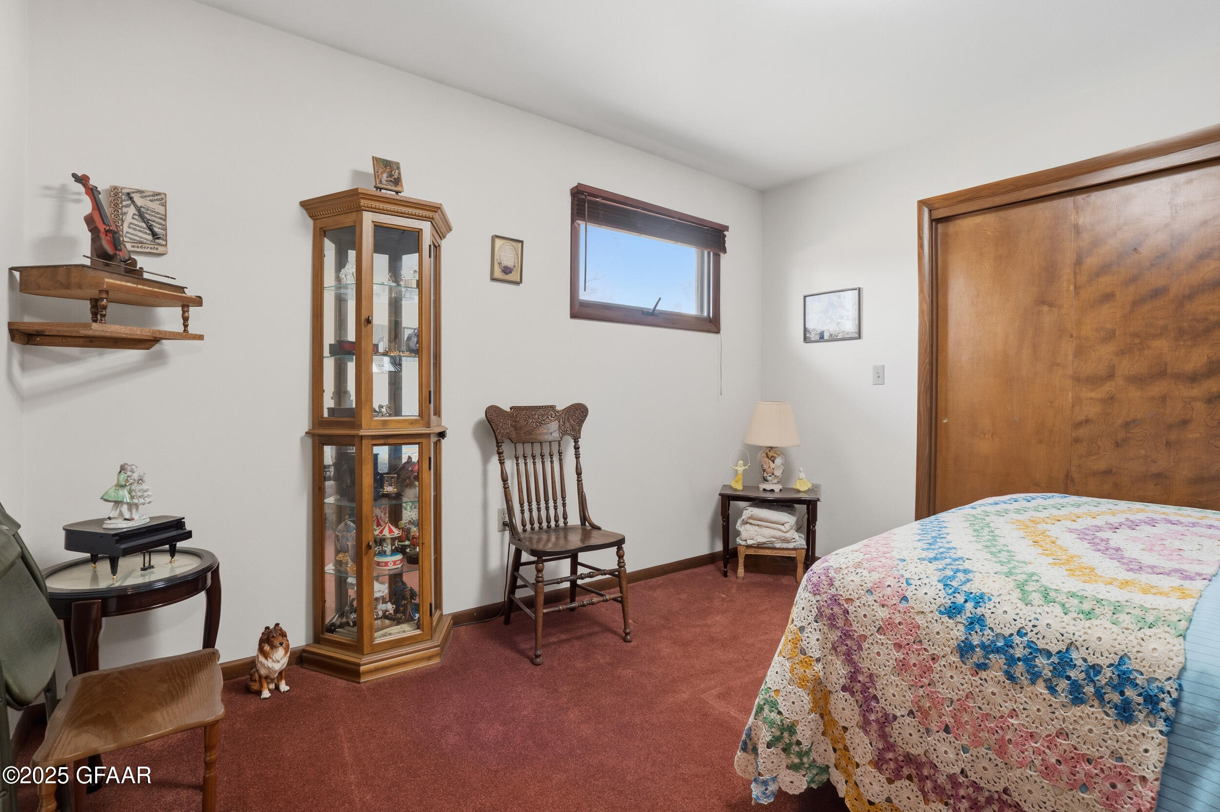 property viewer photo 10
