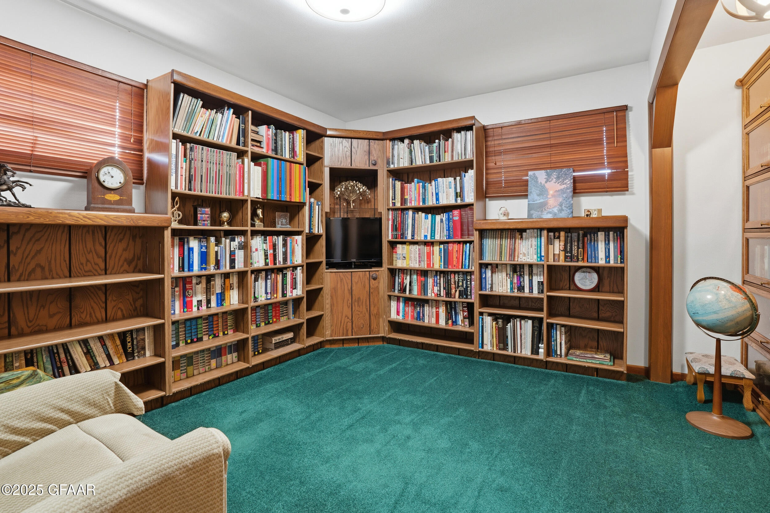 property viewer photo 12