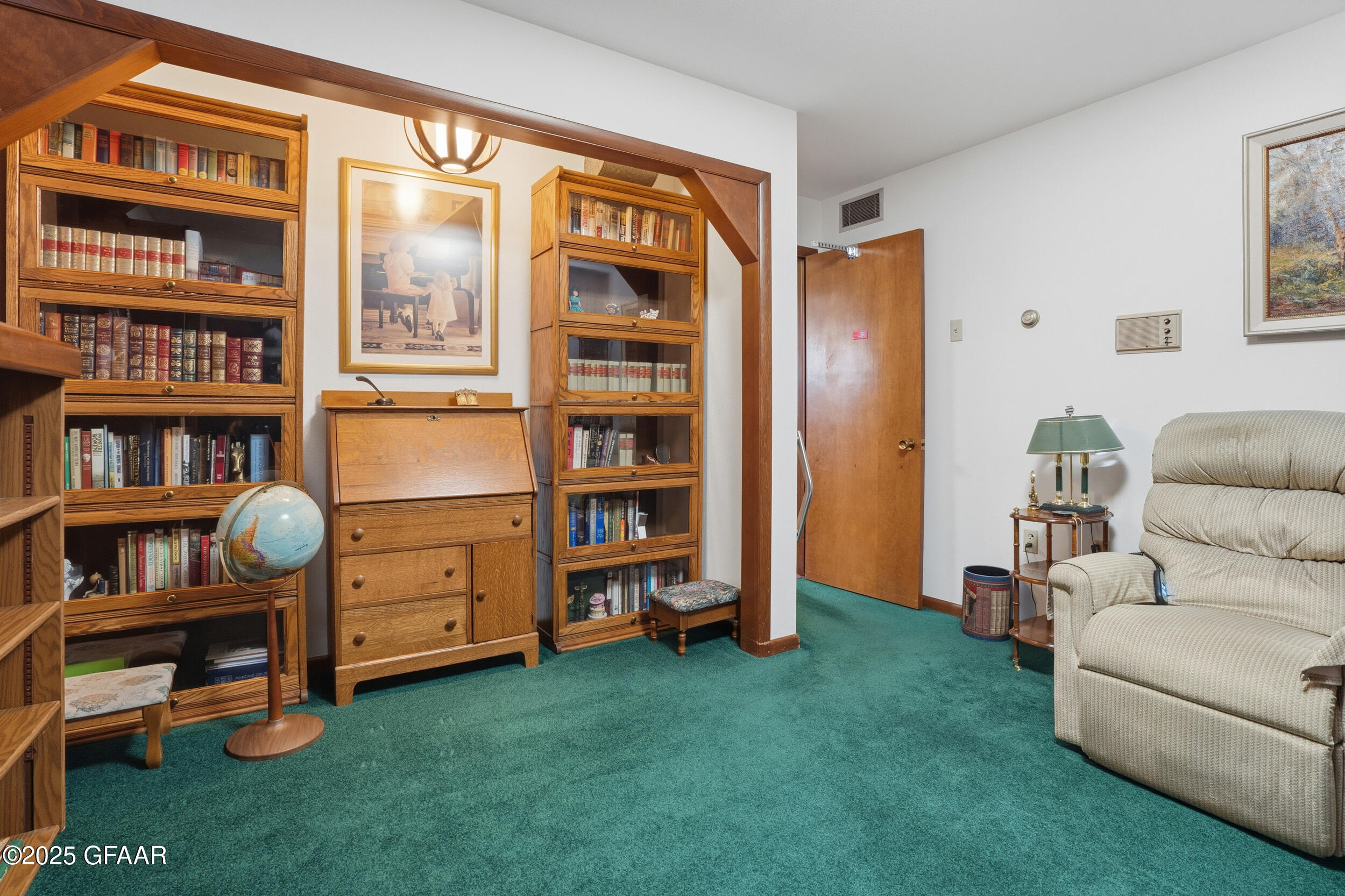 property viewer photo 13