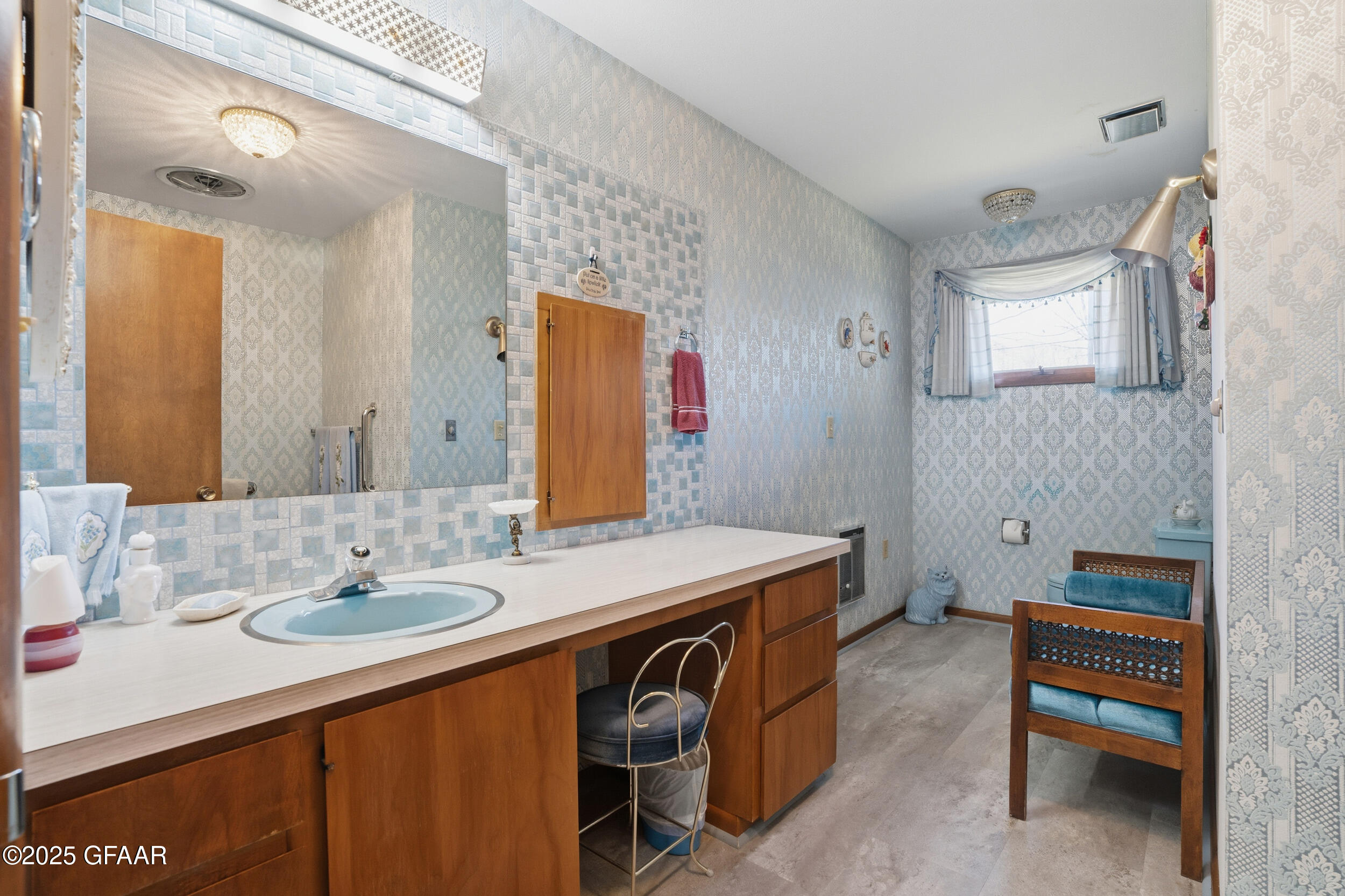property viewer photo 17