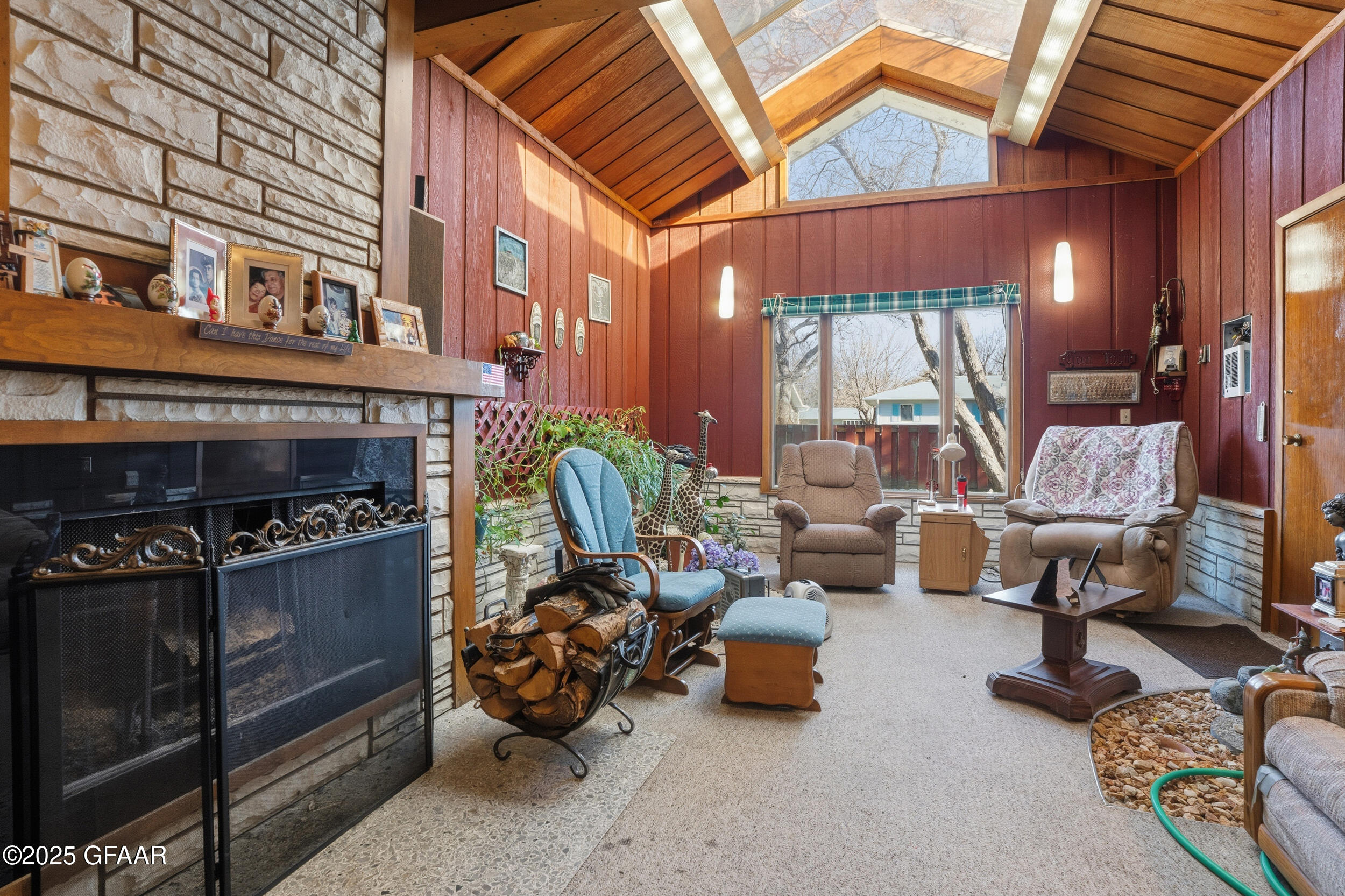 property viewer photo 18