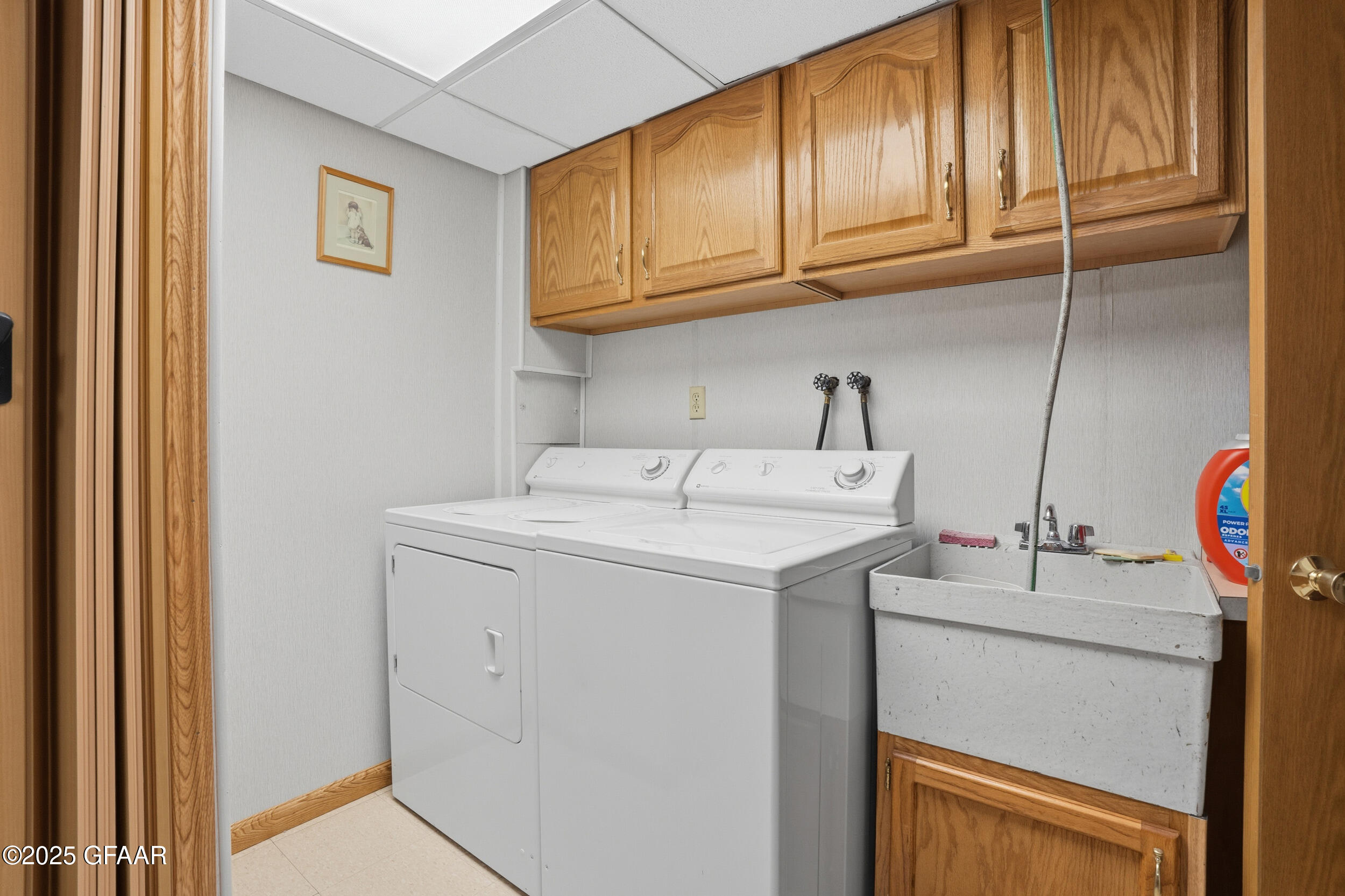 property viewer photo 27