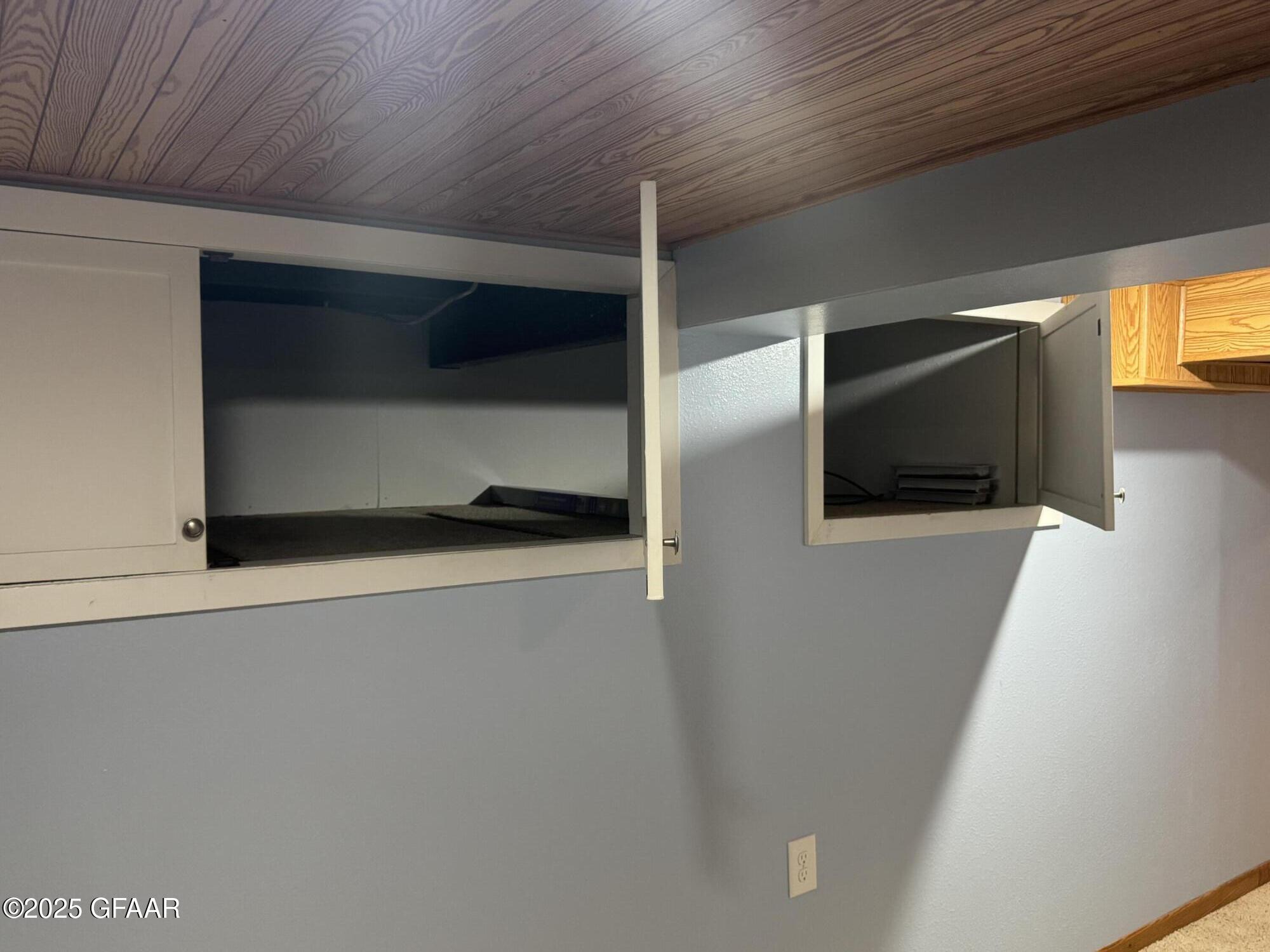 property viewer photo 25