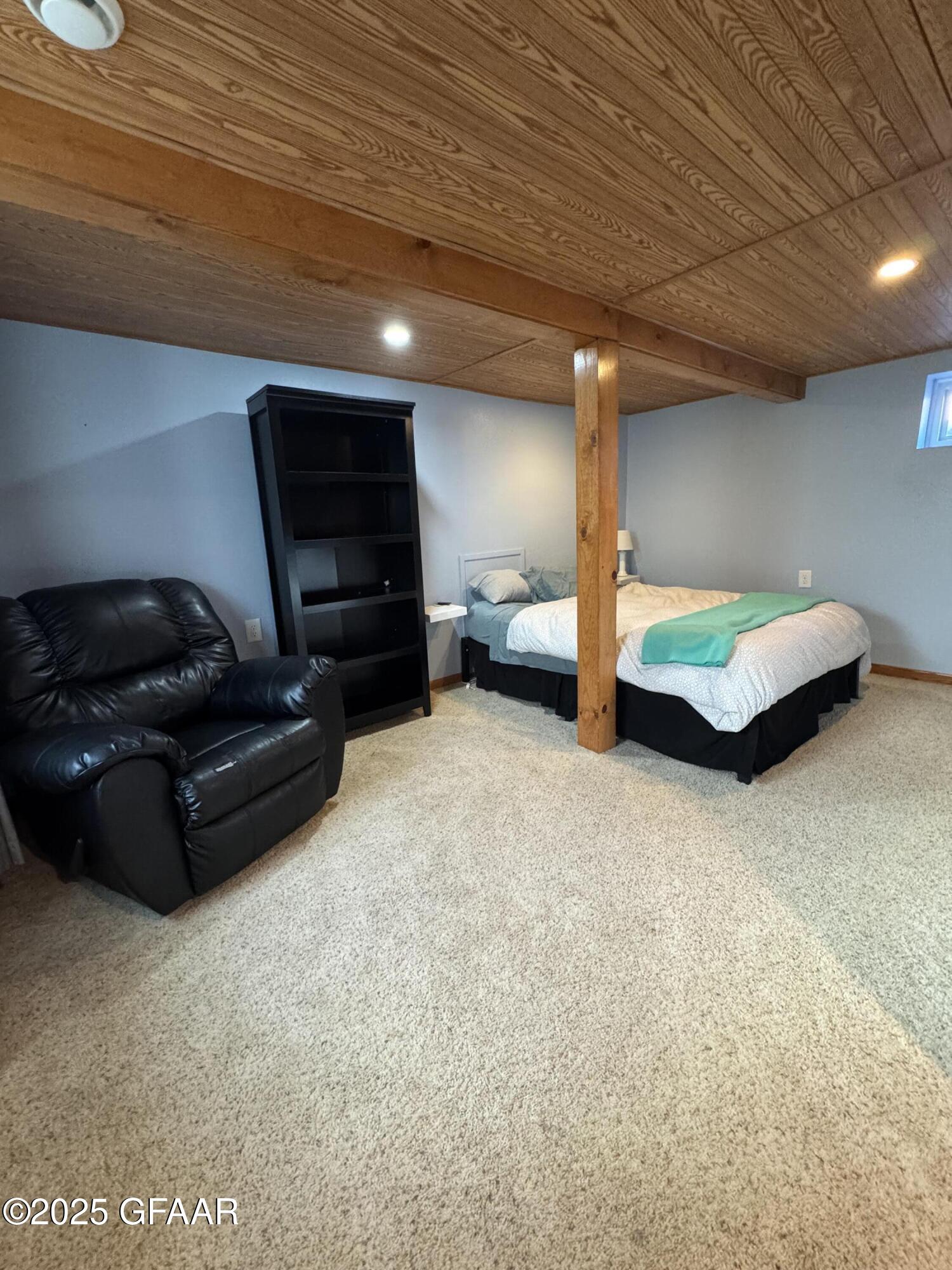 property viewer photo 26