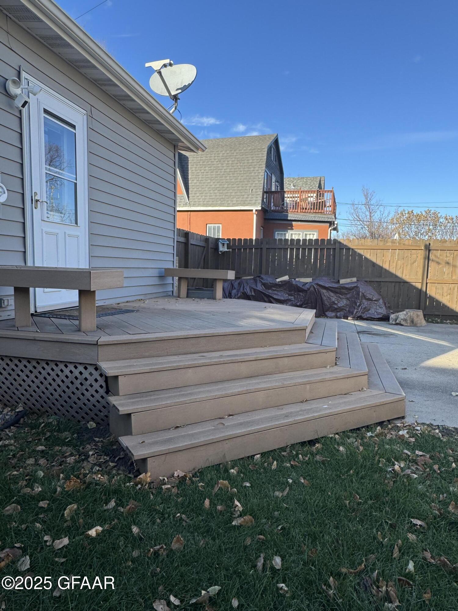 property viewer photo 35