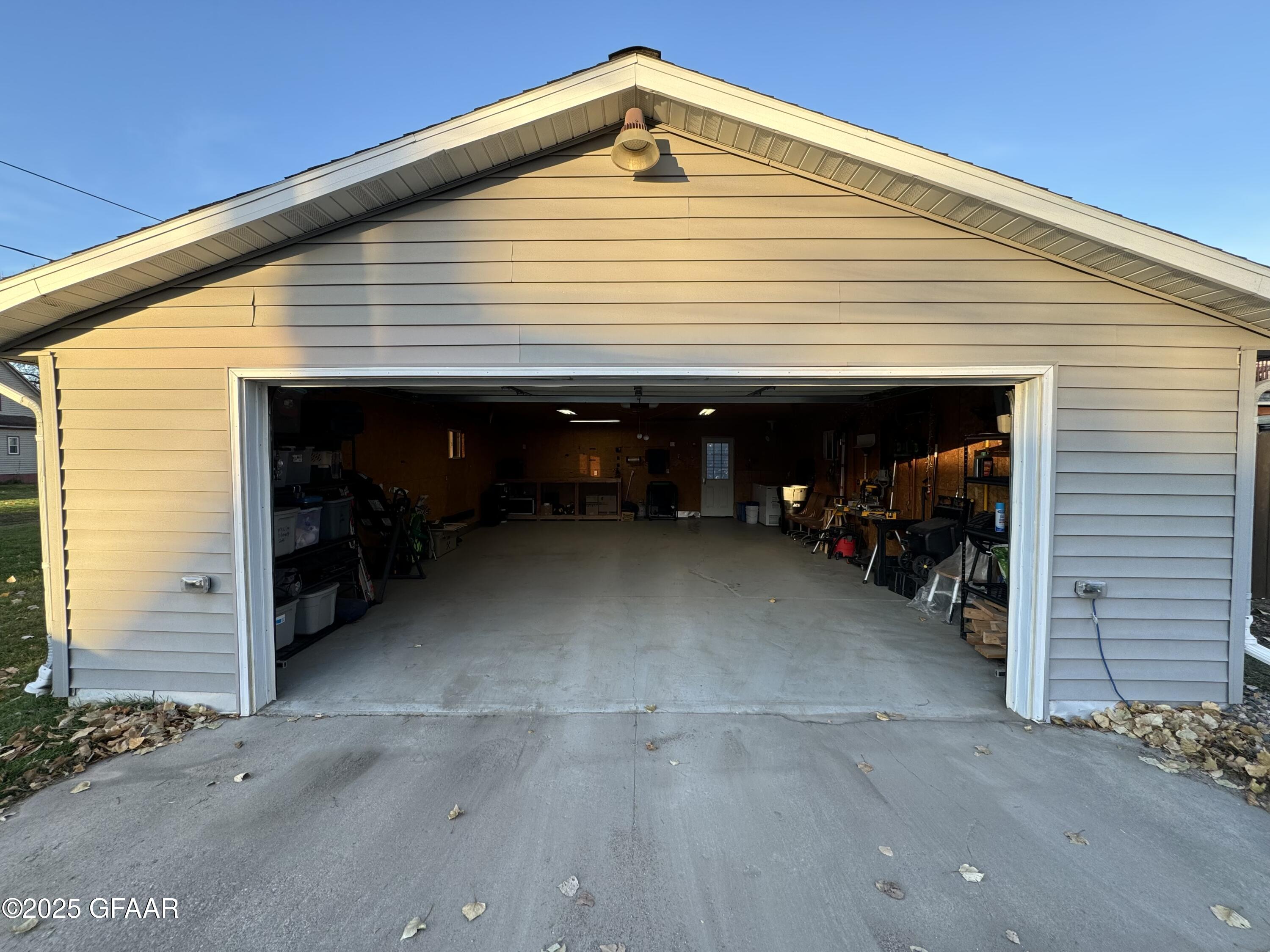 property viewer photo 38