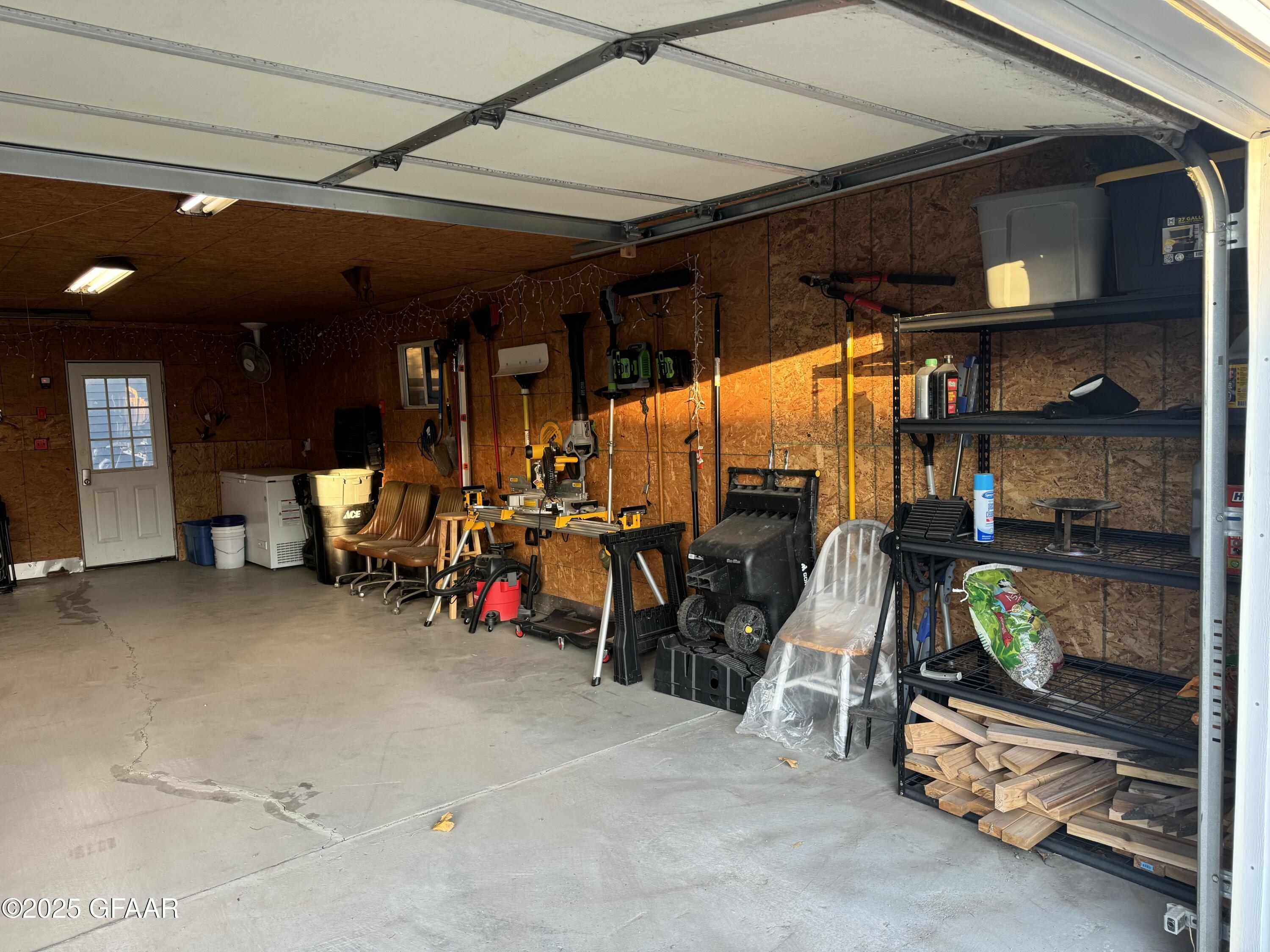 property viewer photo 40