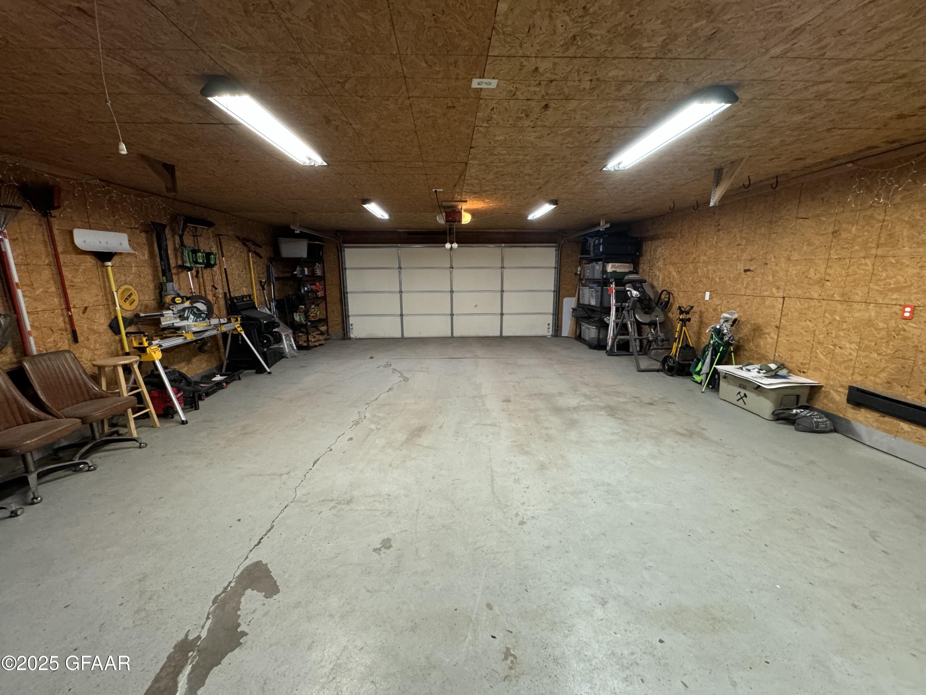 property viewer photo 44