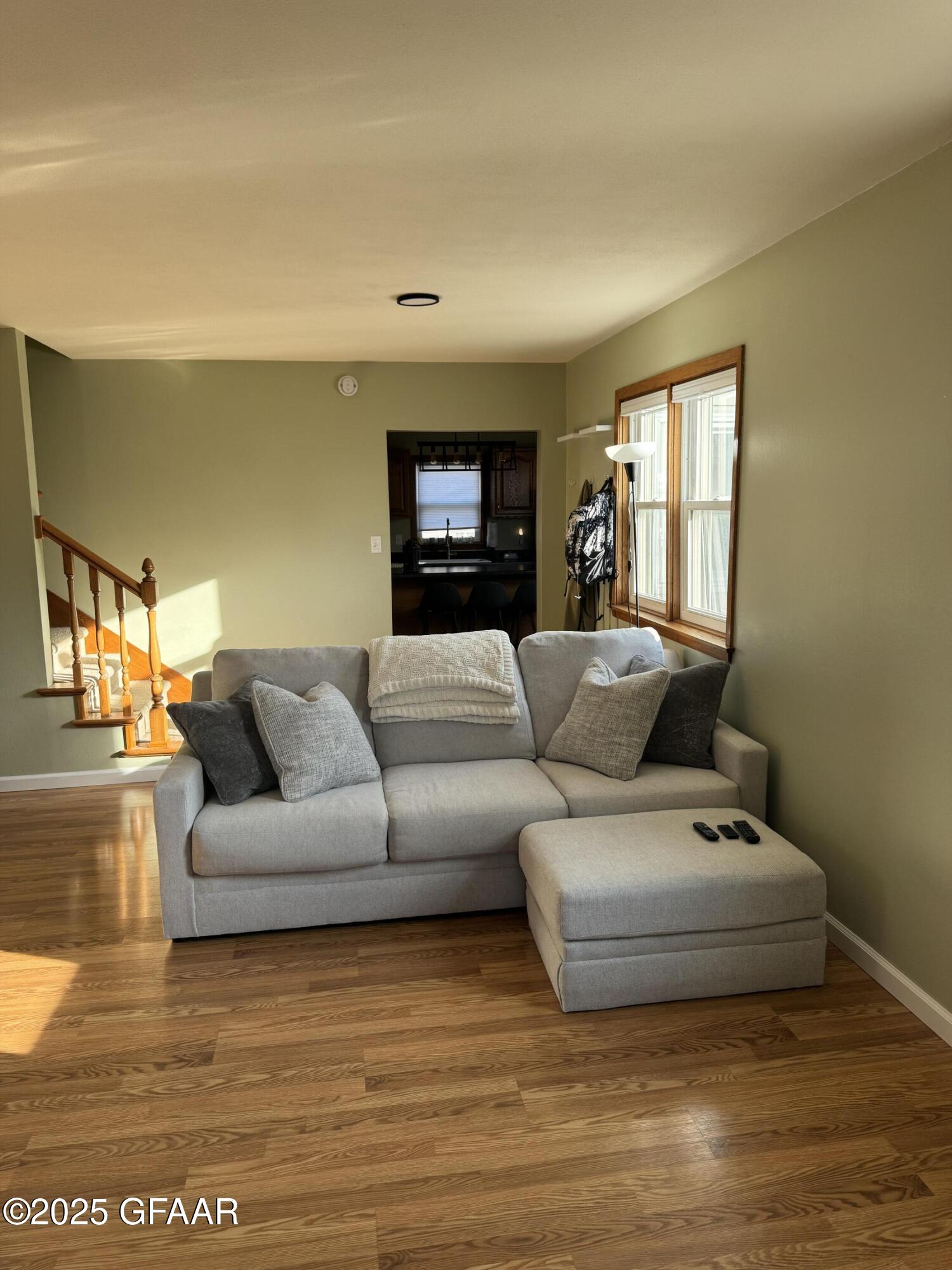 property viewer photo 7