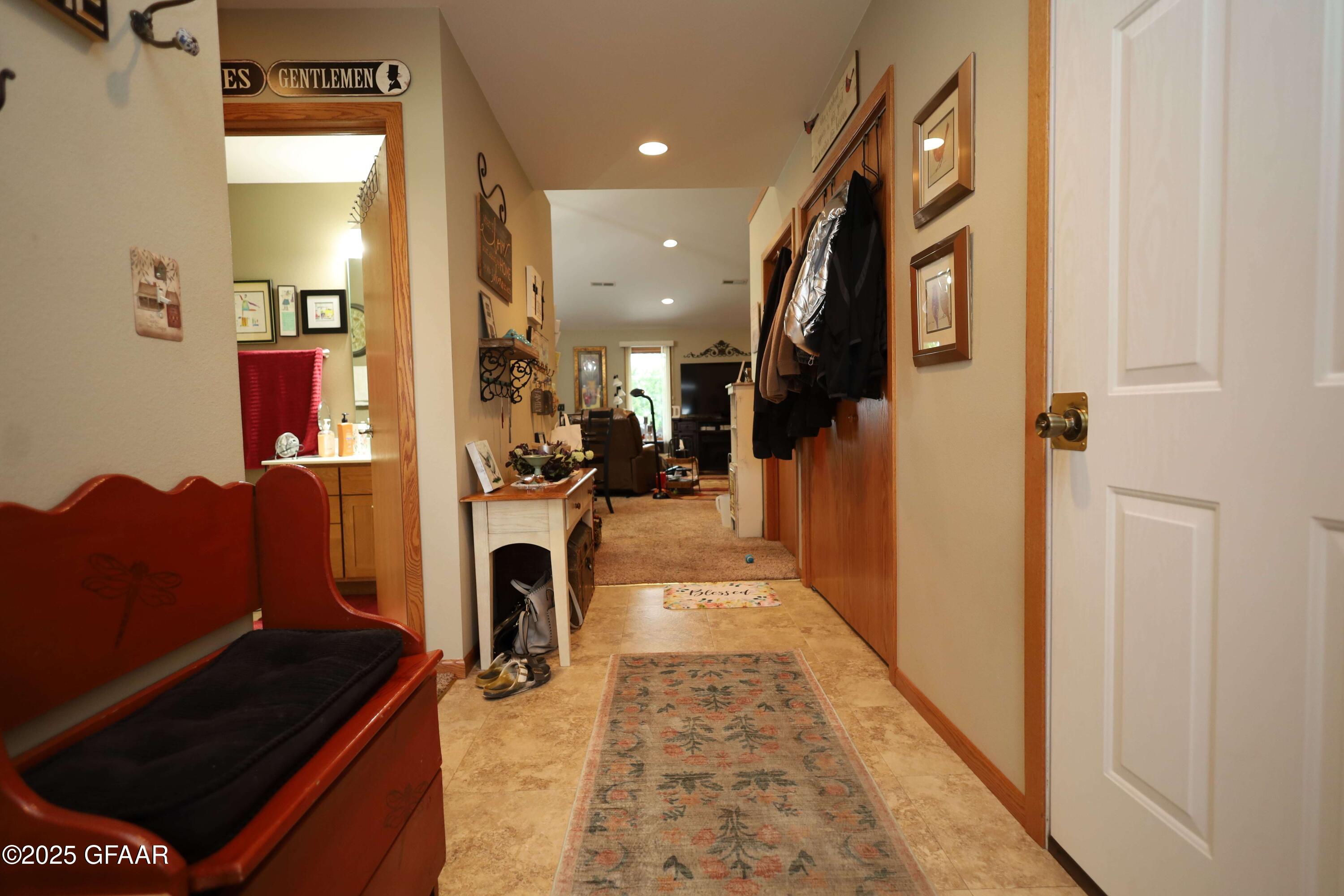 property viewer photo 1