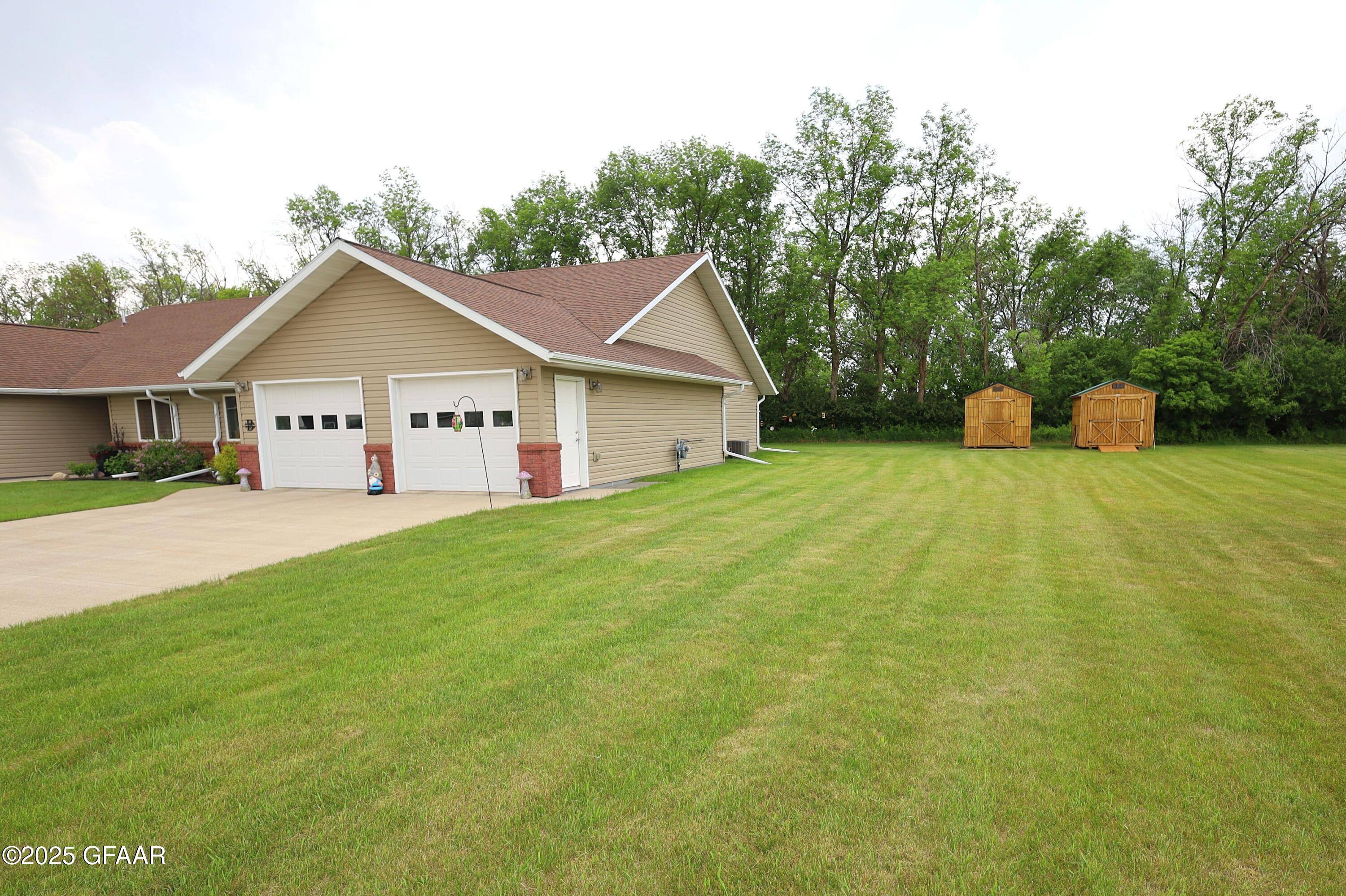 property viewer photo 11