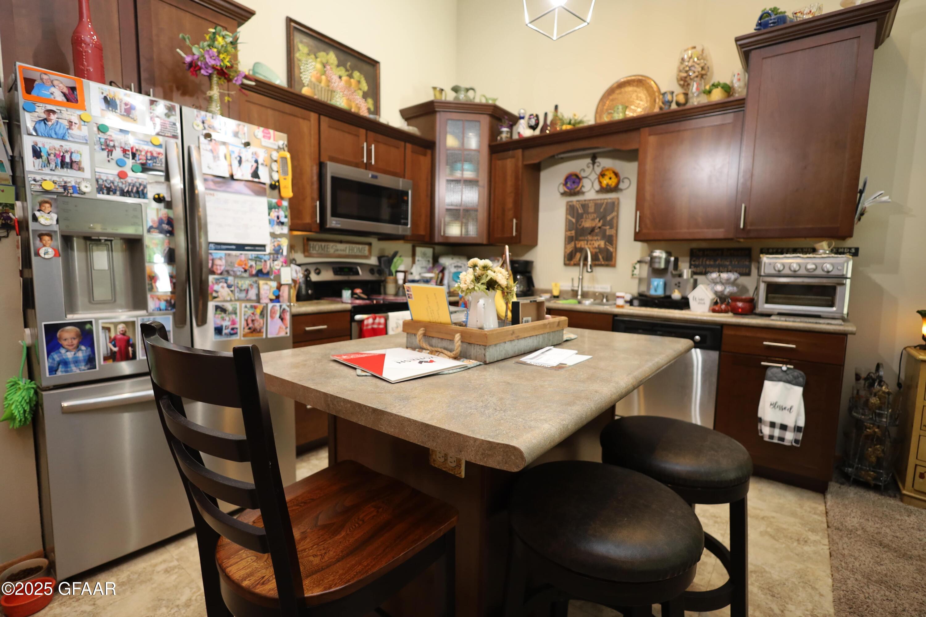 property viewer photo 5