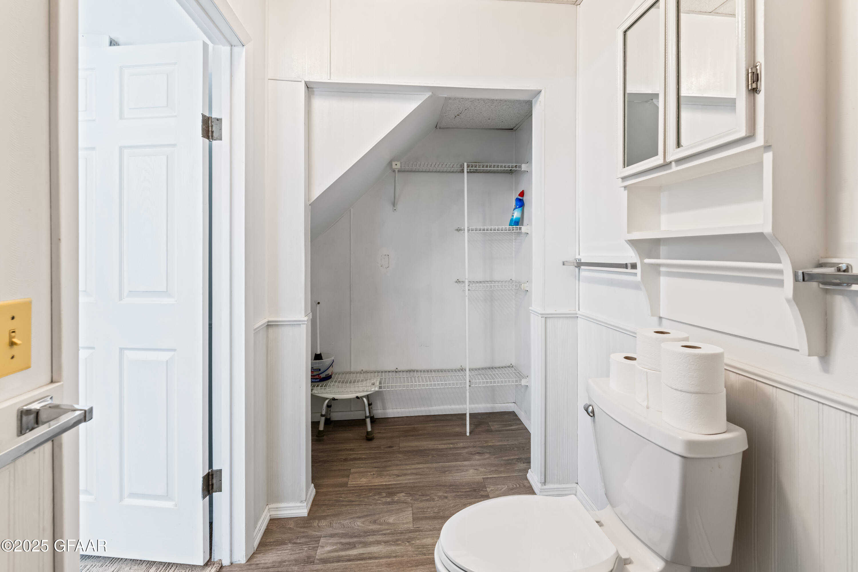 property viewer photo 25