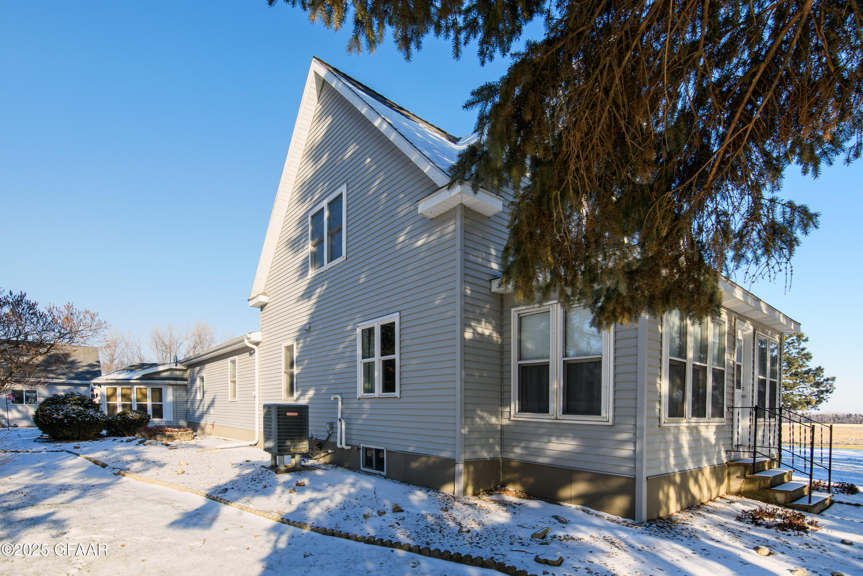 property viewer photo 42