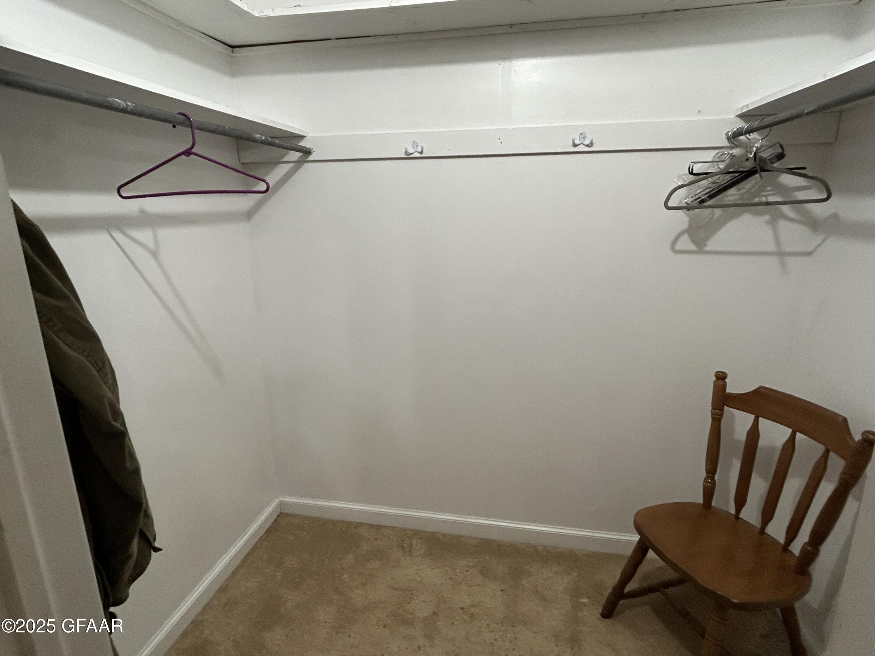 property viewer photo 12