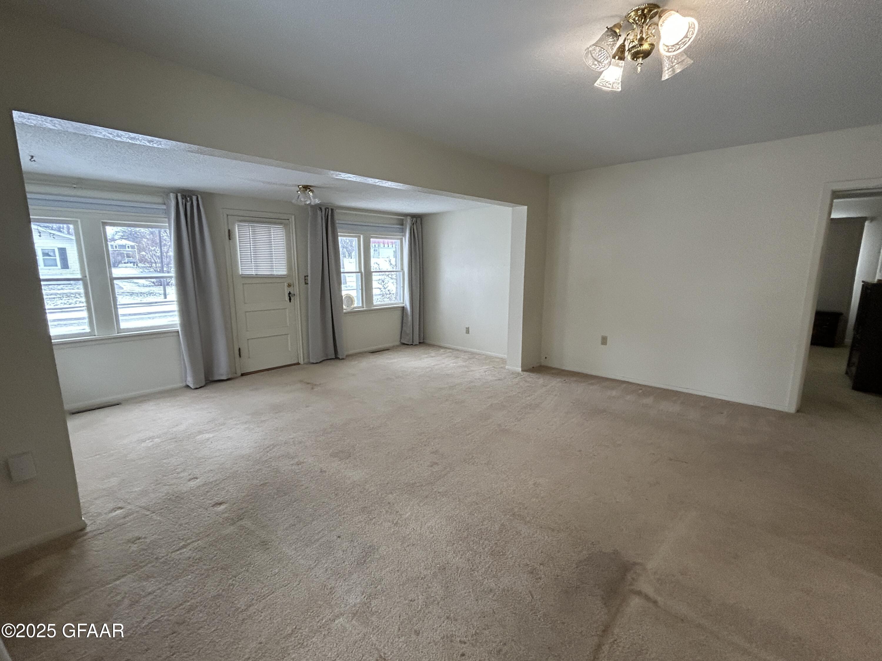 property viewer photo 5