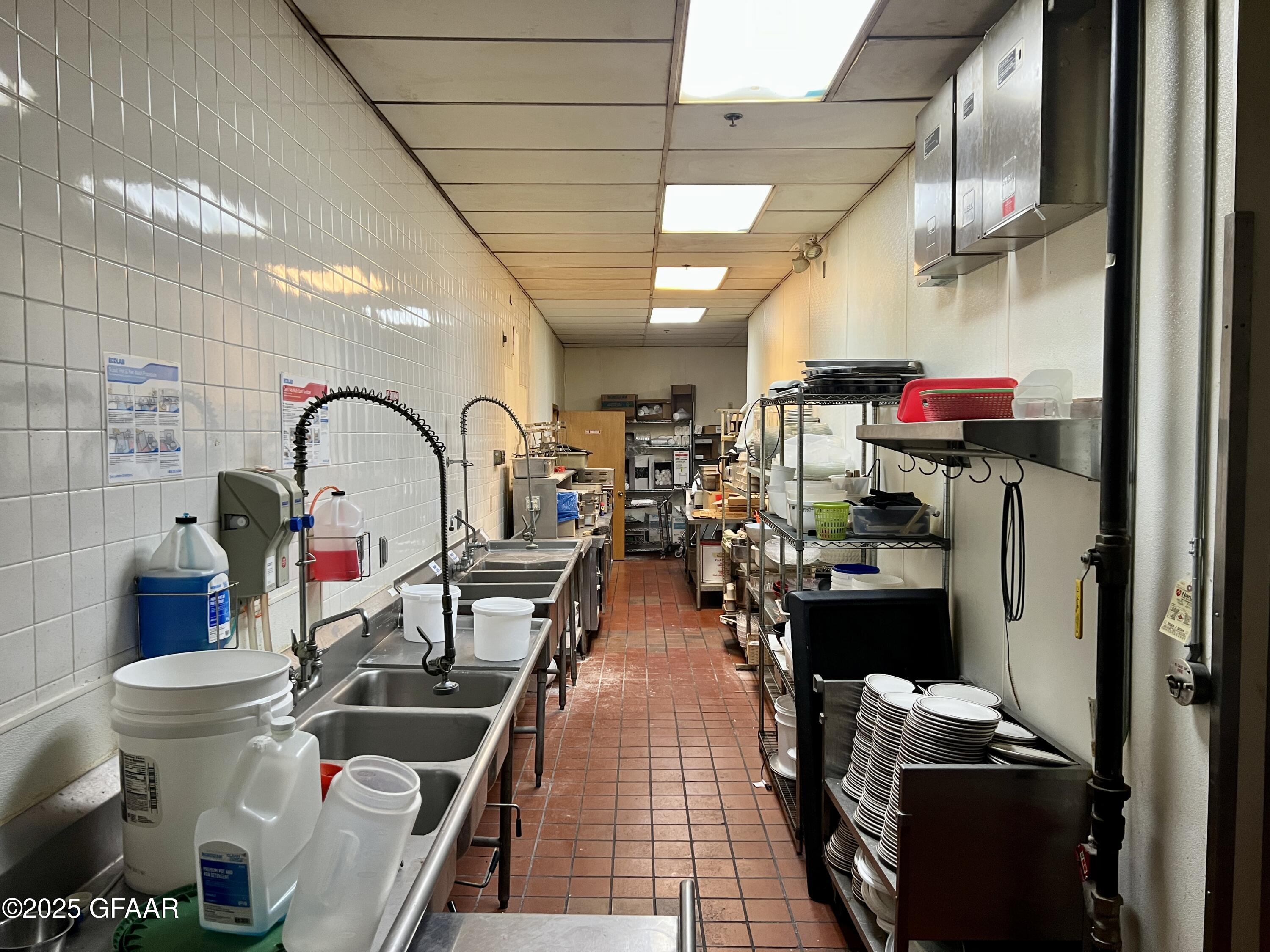 property viewer photo 13