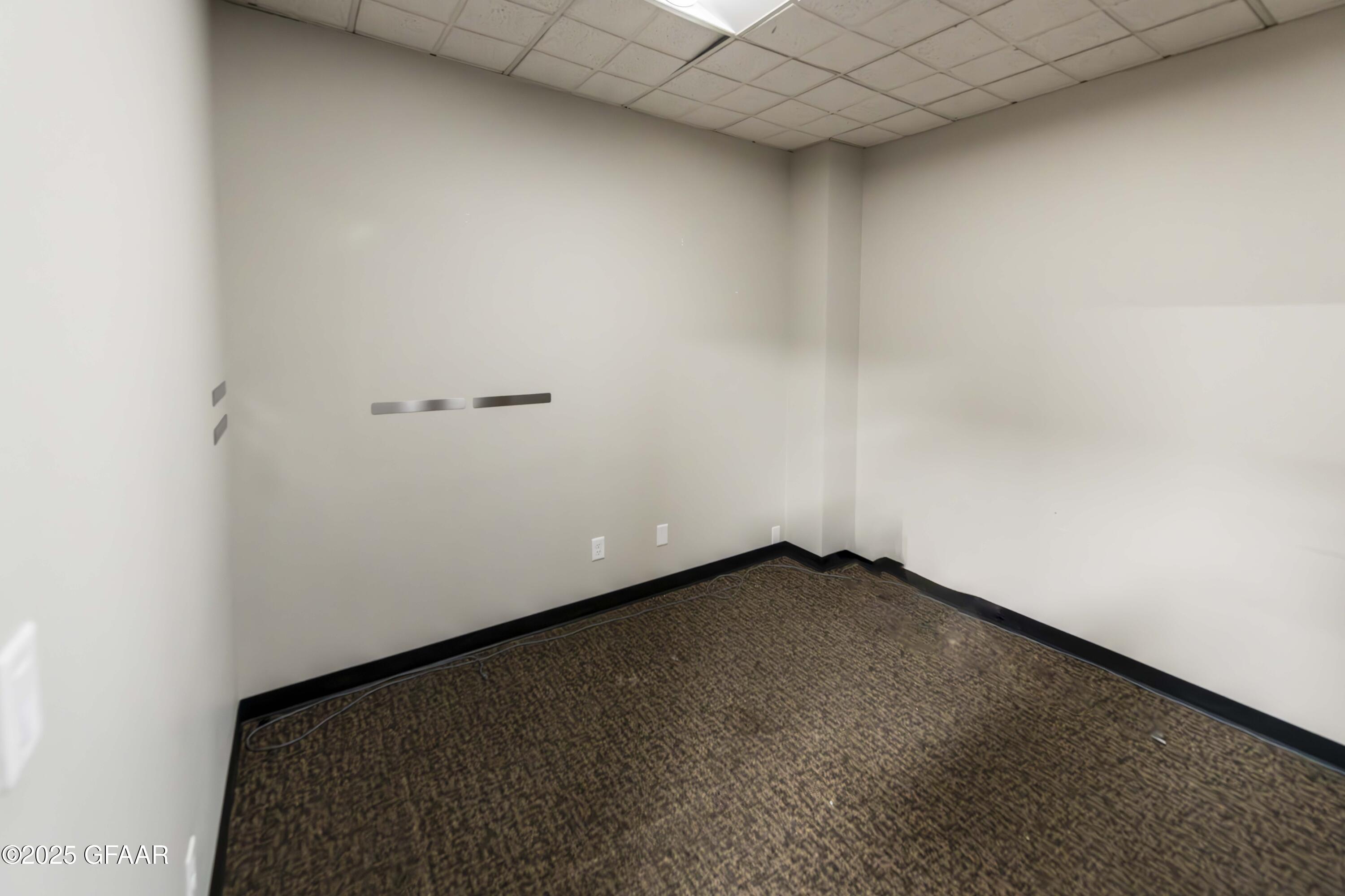 property viewer photo 47