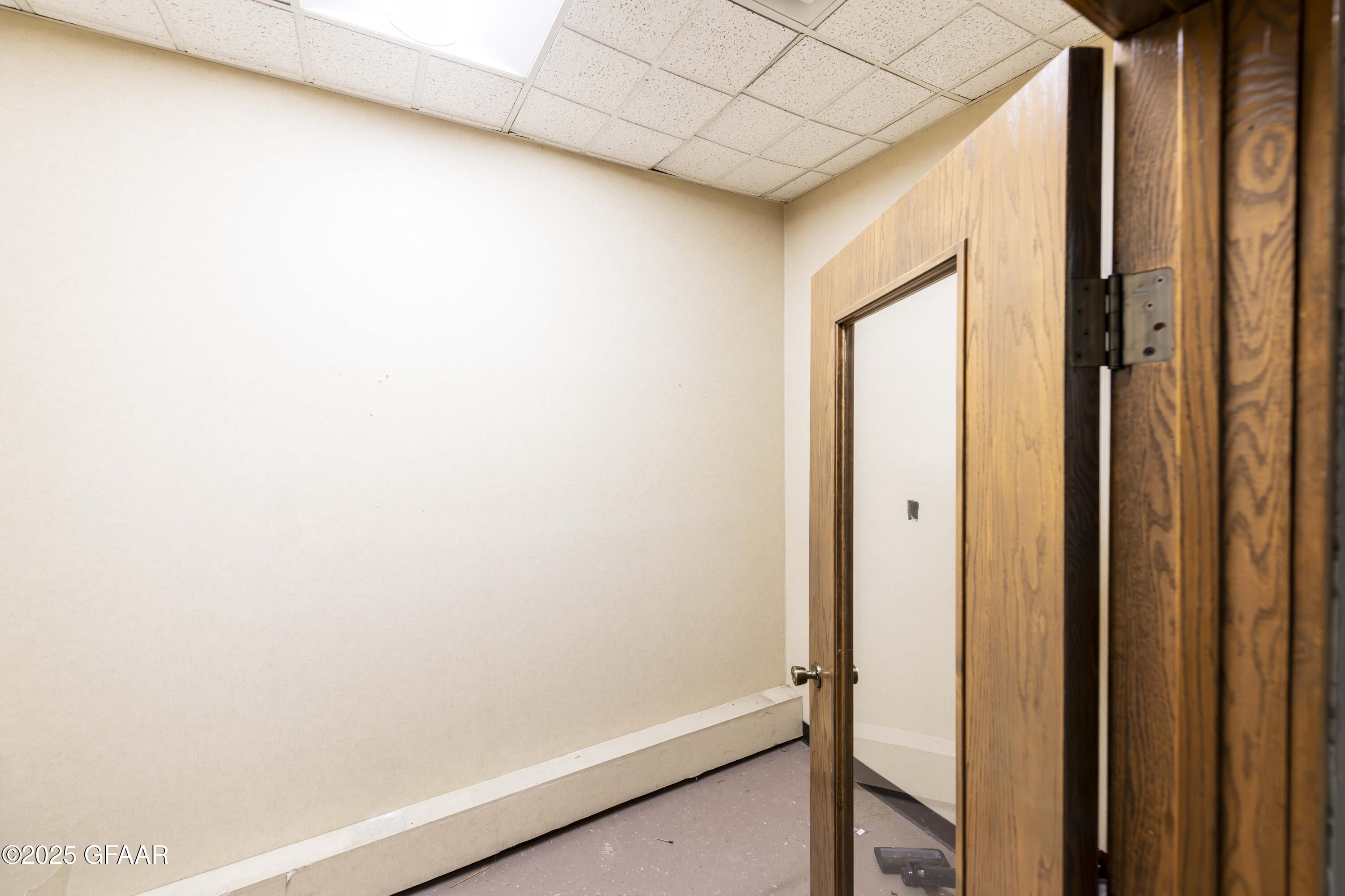 property viewer photo 54