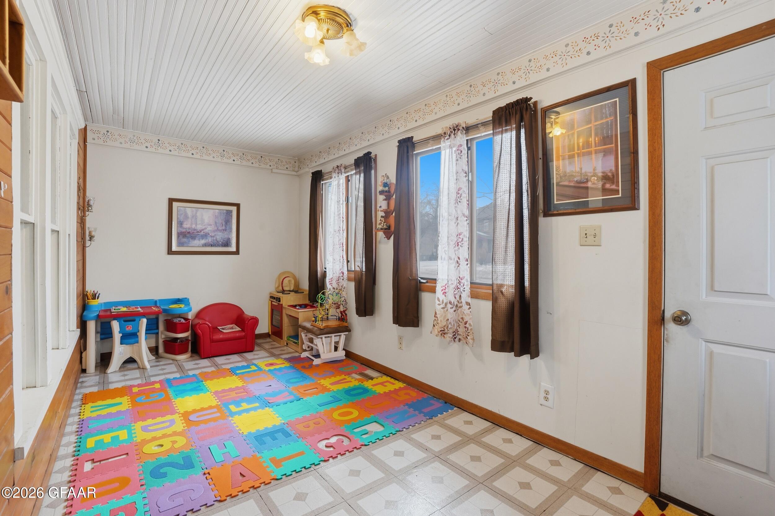 property viewer photo 1