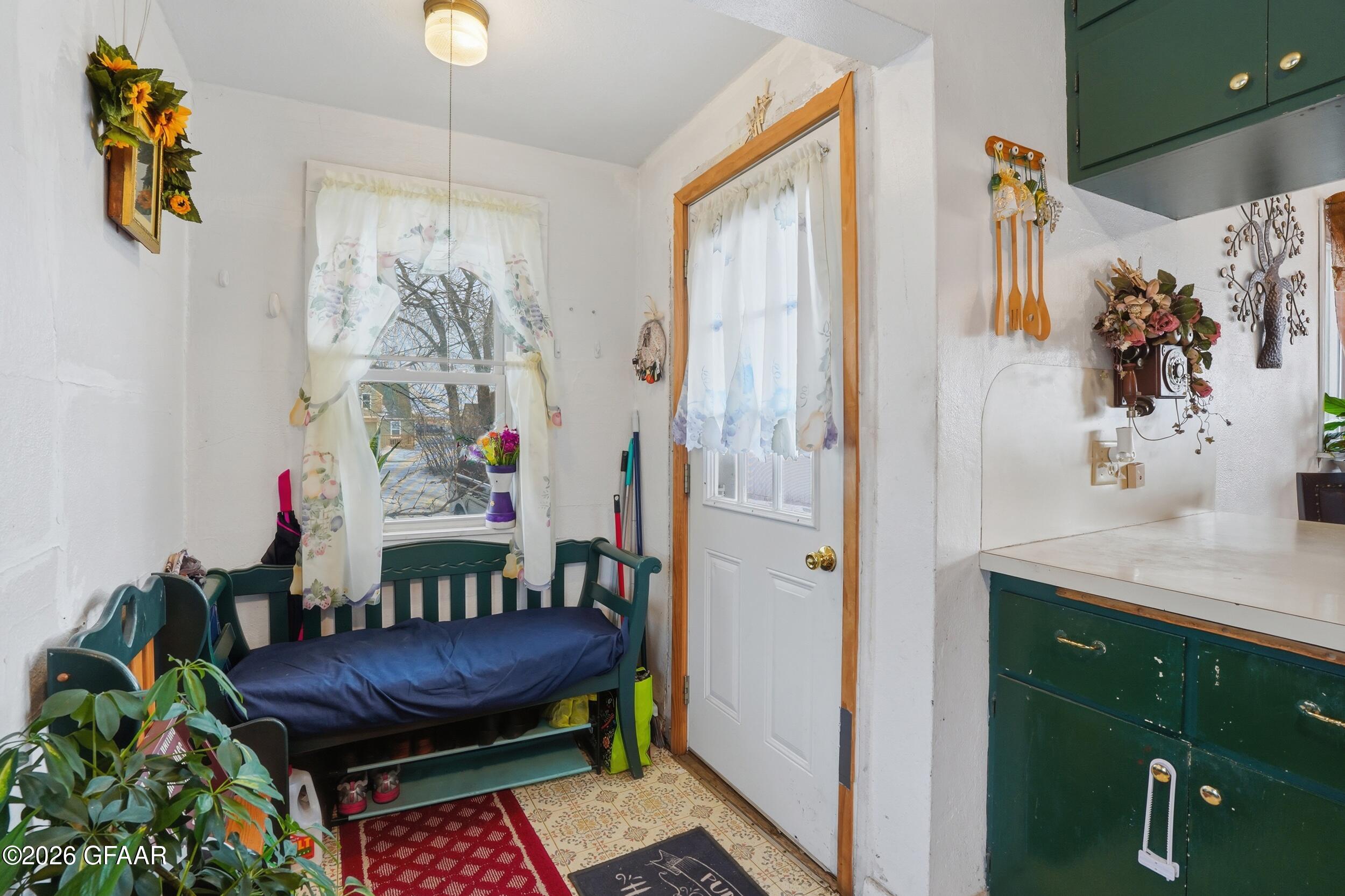 property viewer photo 7