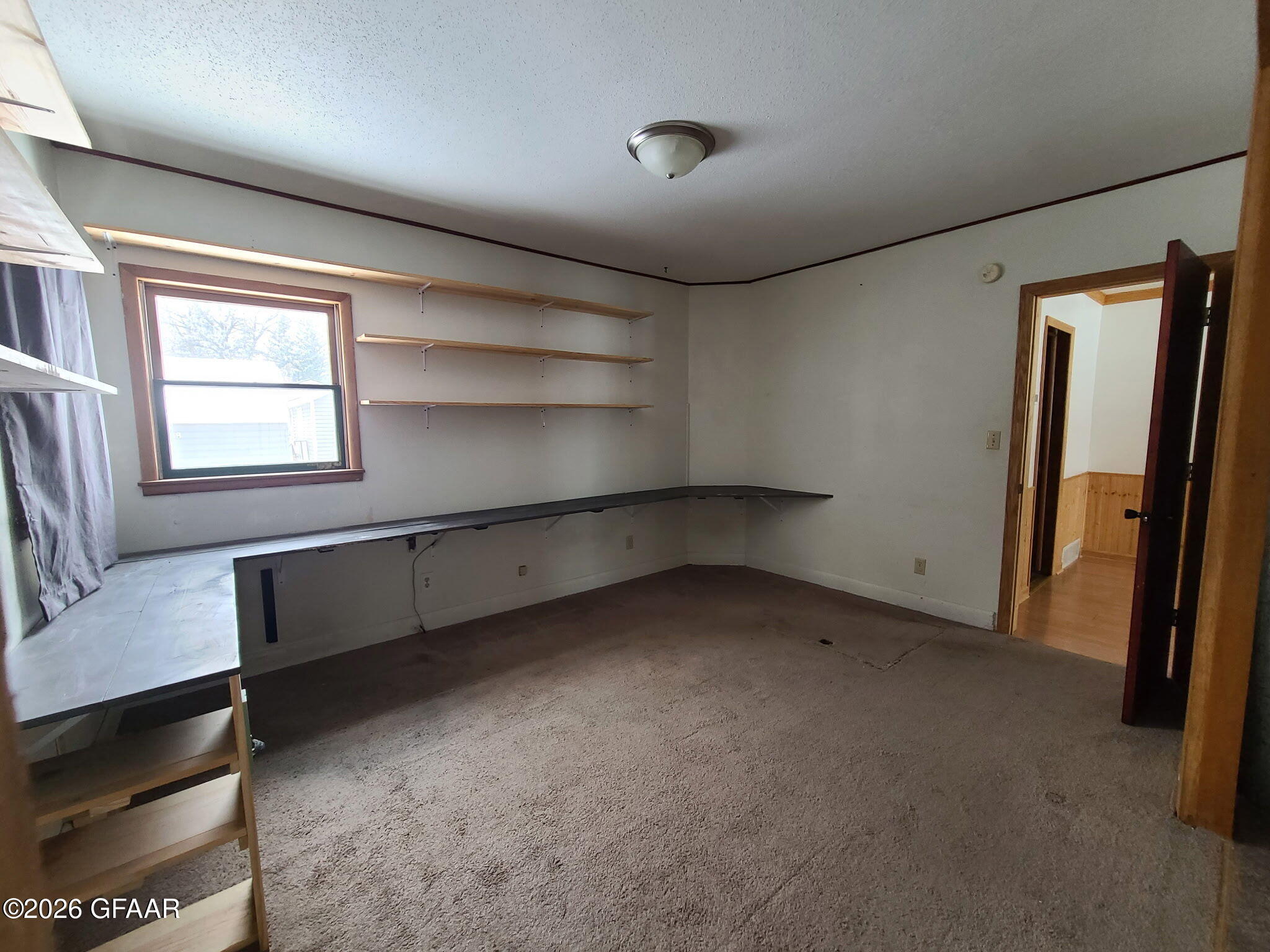 property viewer photo 18