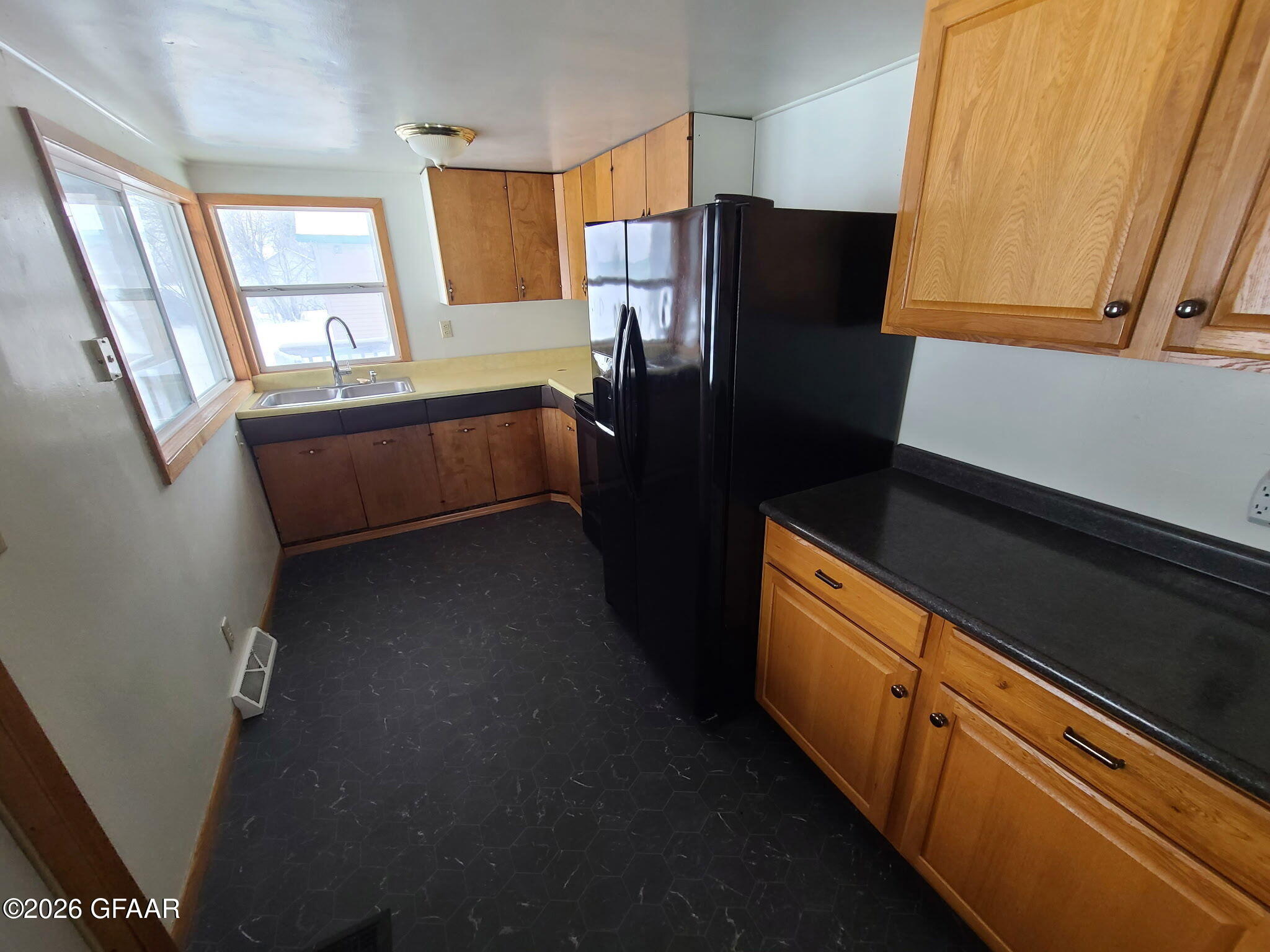 property viewer photo 2