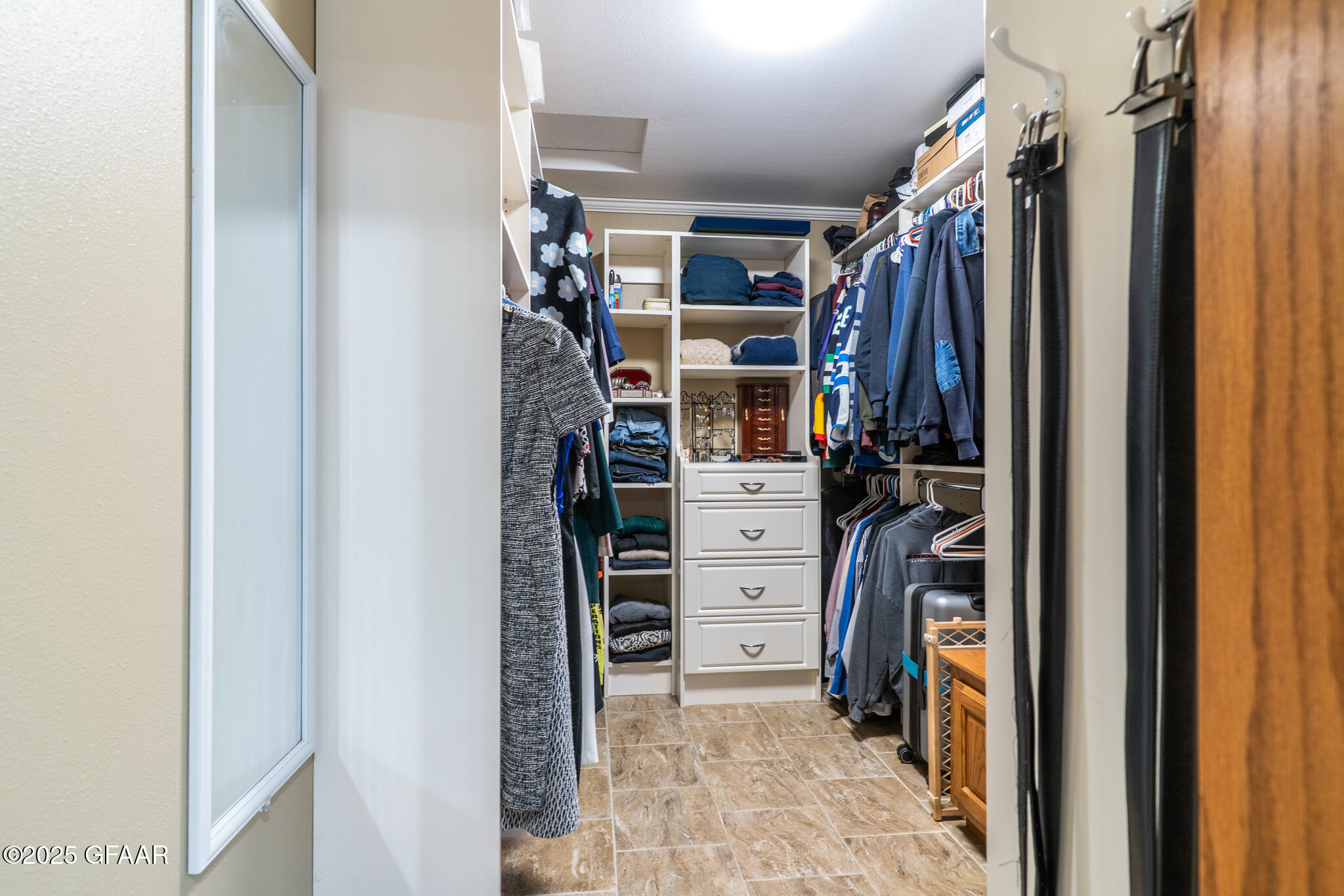 property viewer photo 19