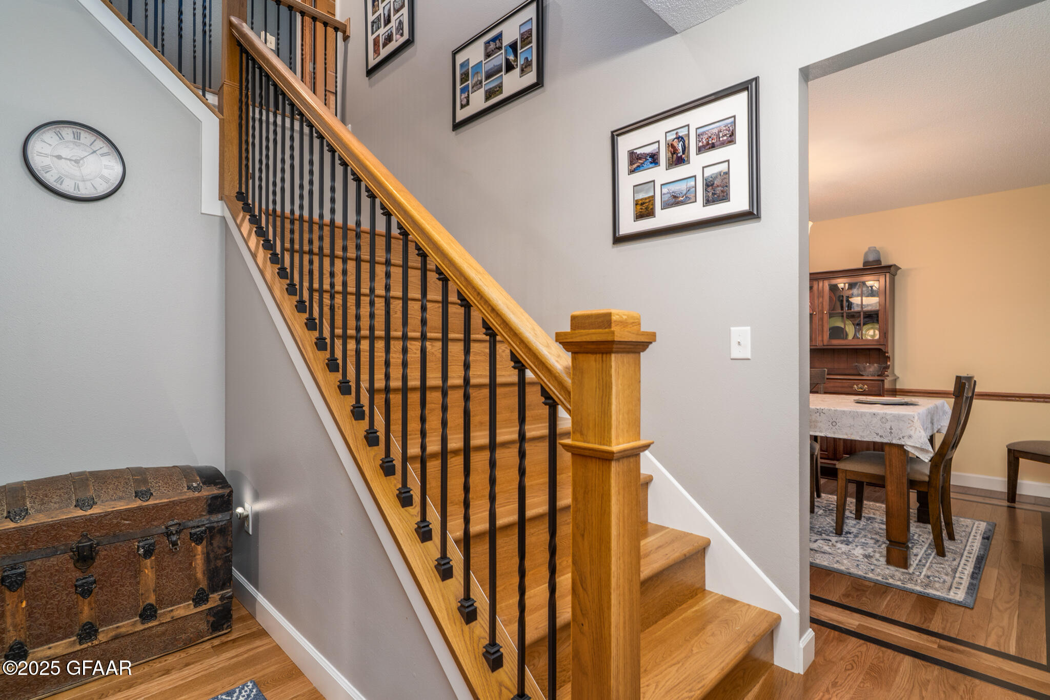 property viewer photo 2