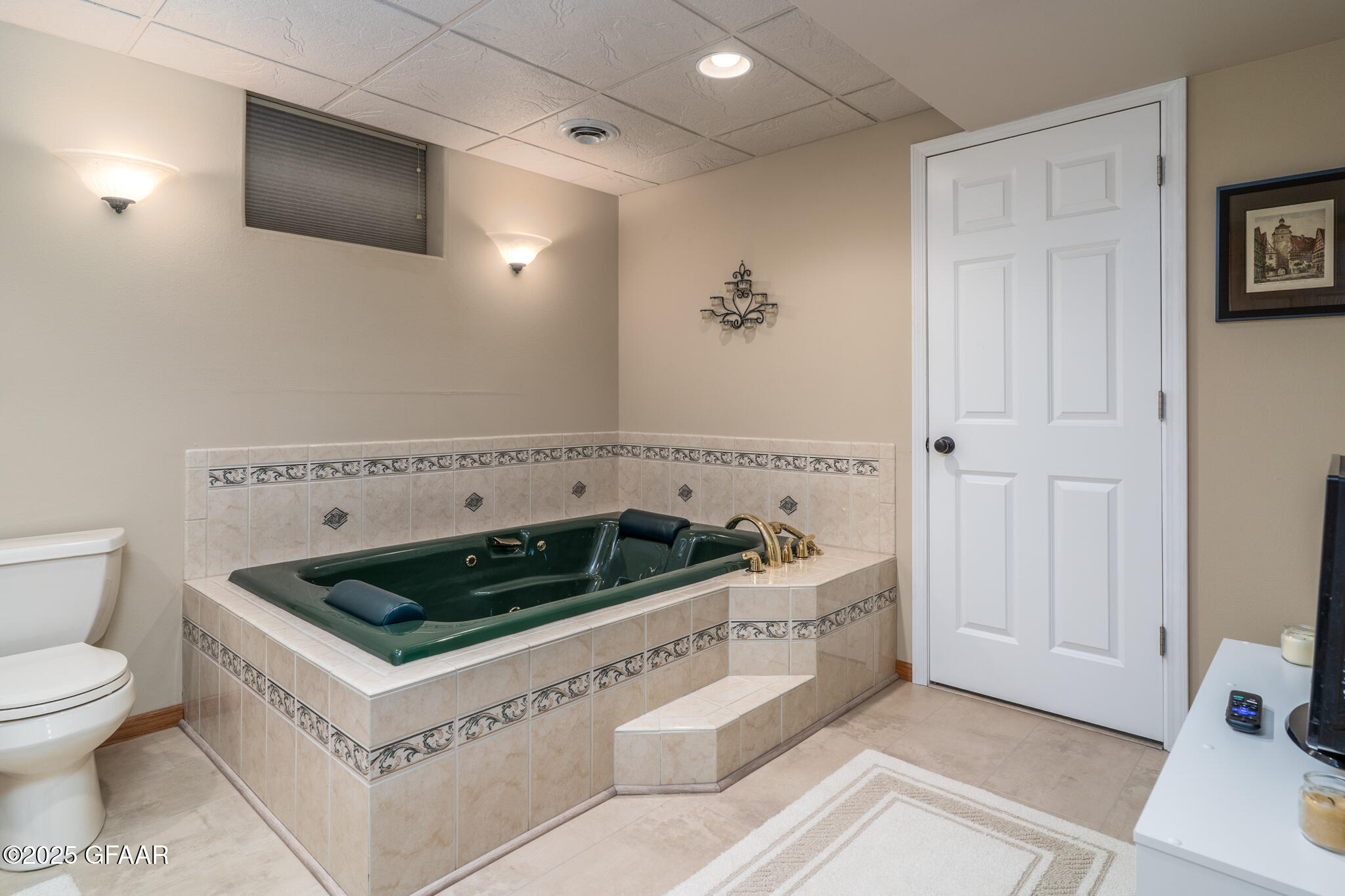 property viewer photo 33