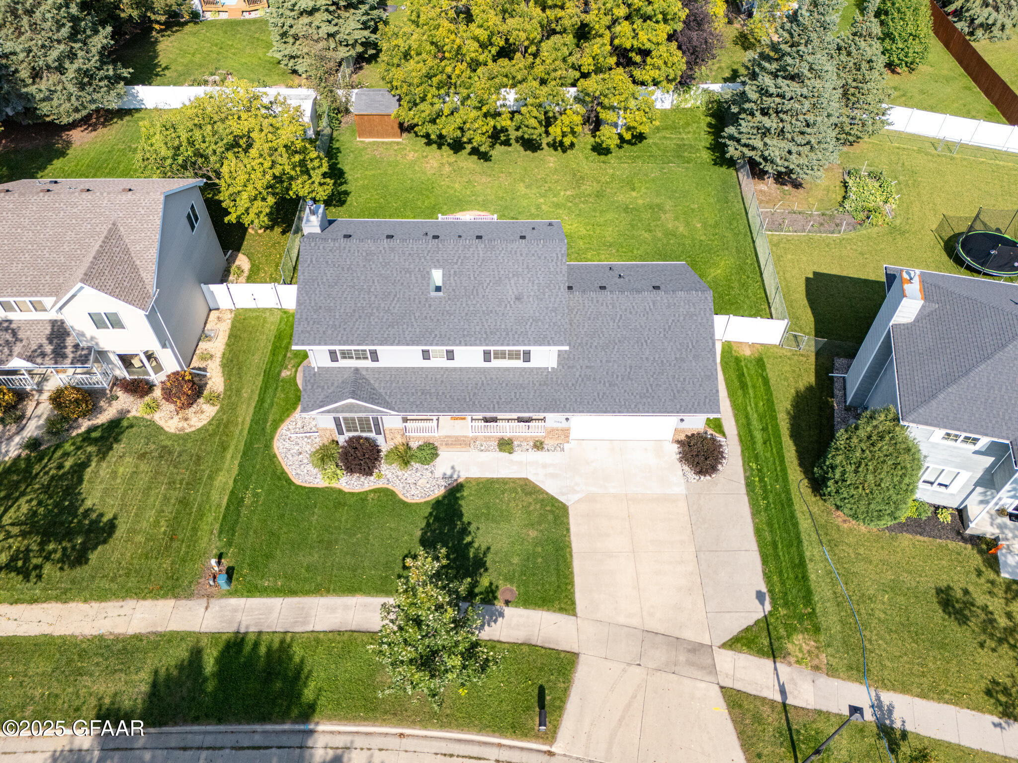 property viewer photo 38