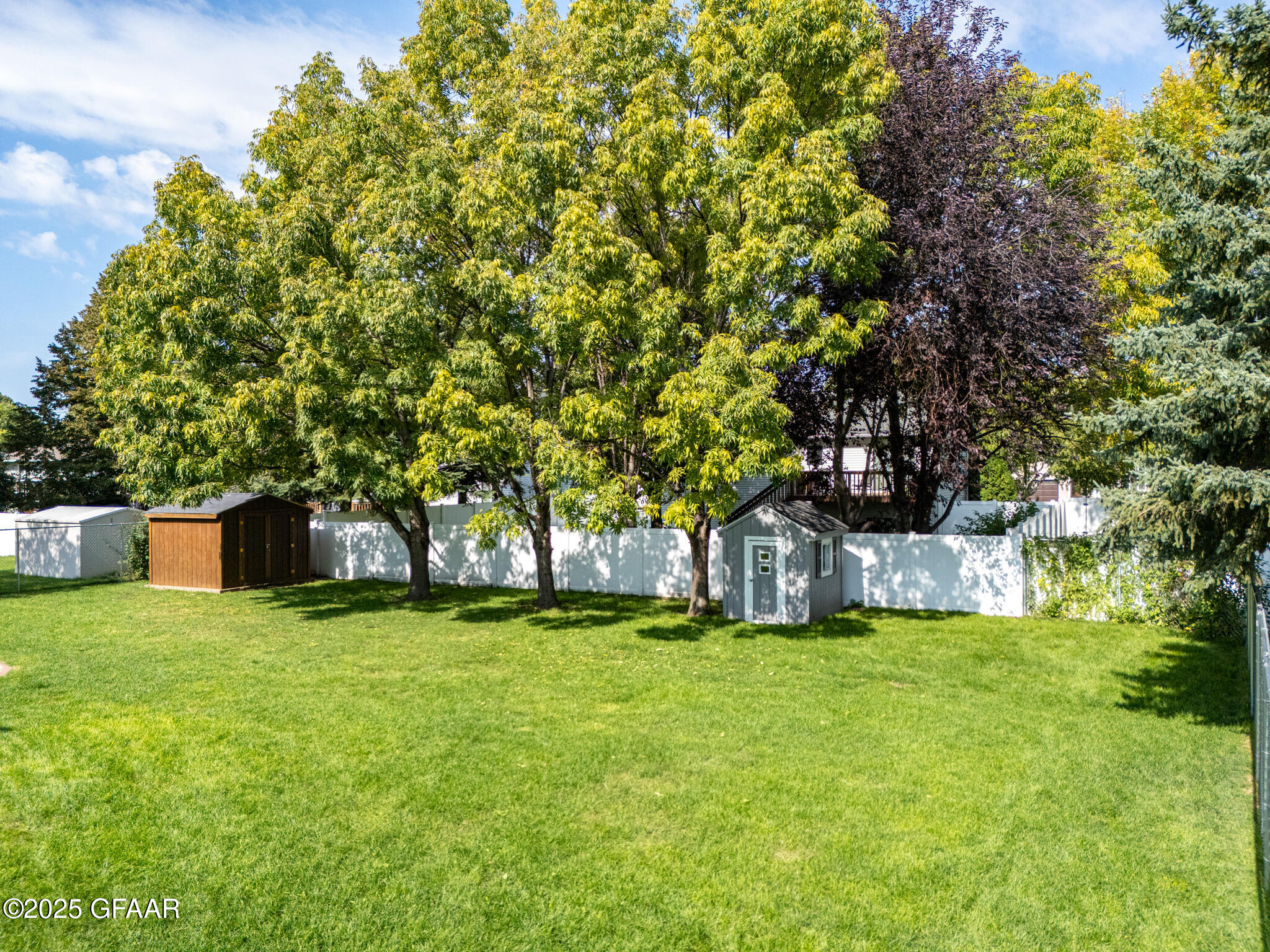 property viewer photo 44