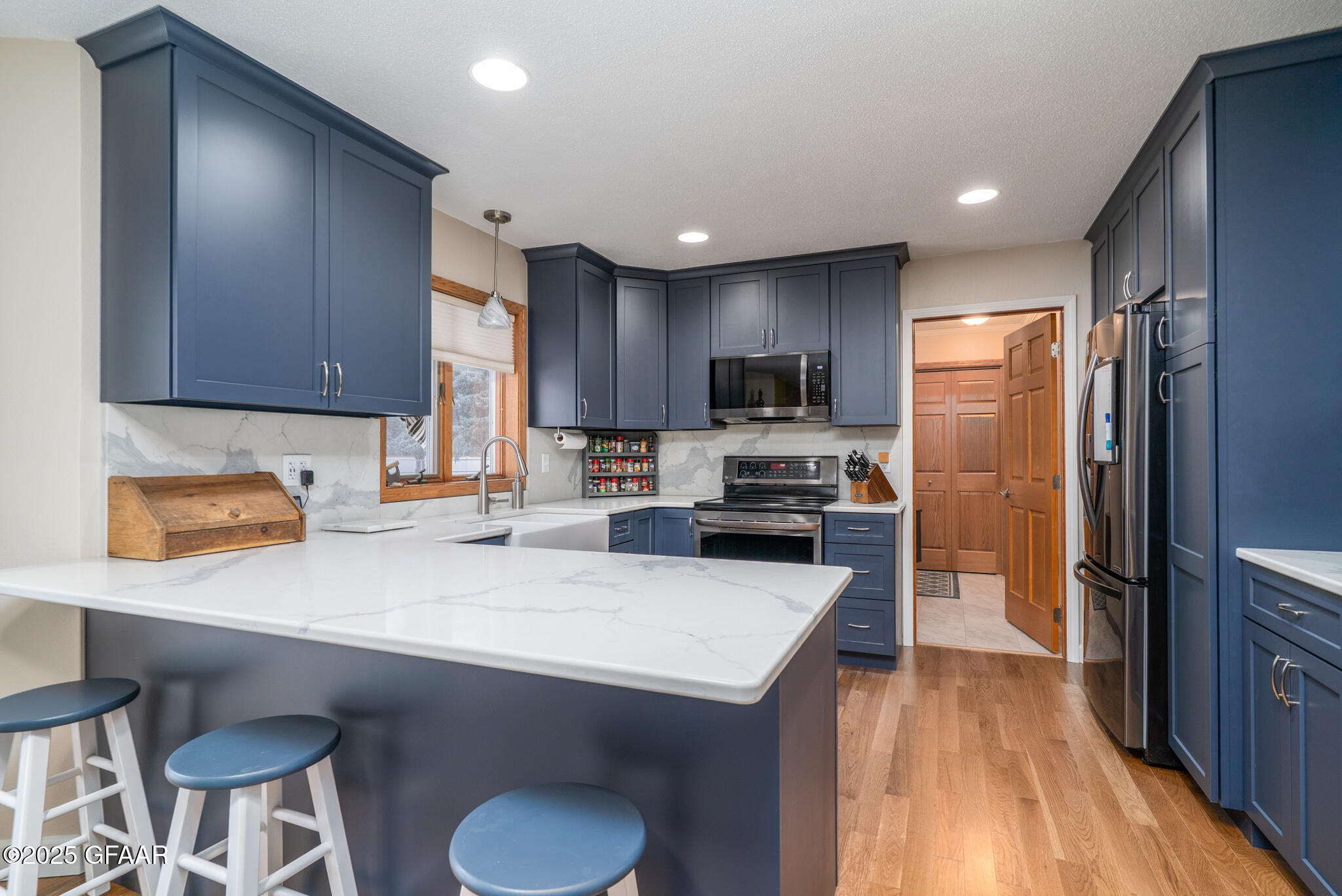 property viewer photo 5