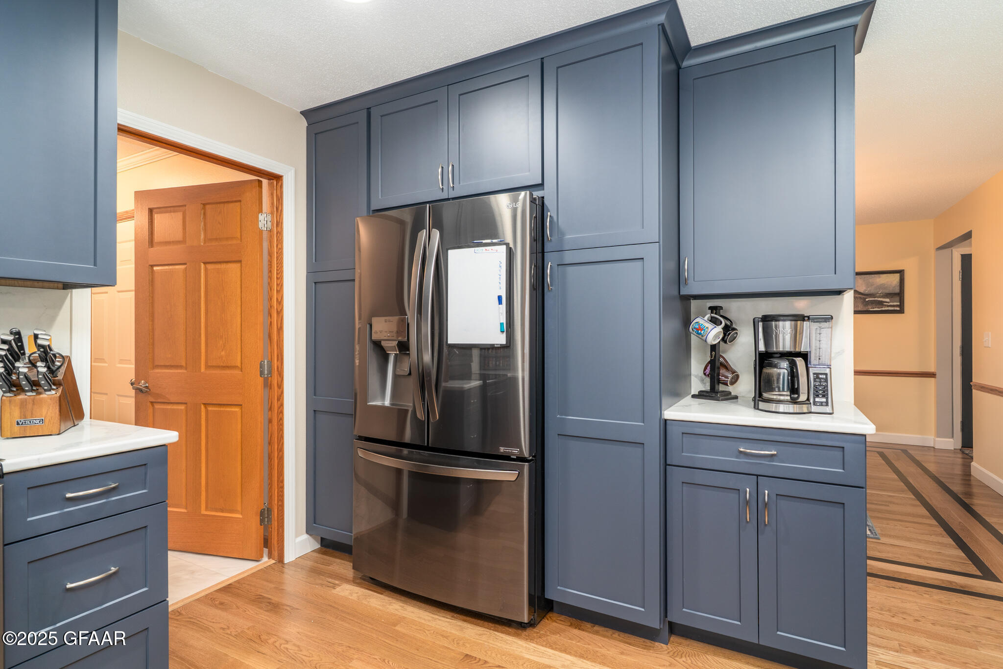 property viewer photo 8