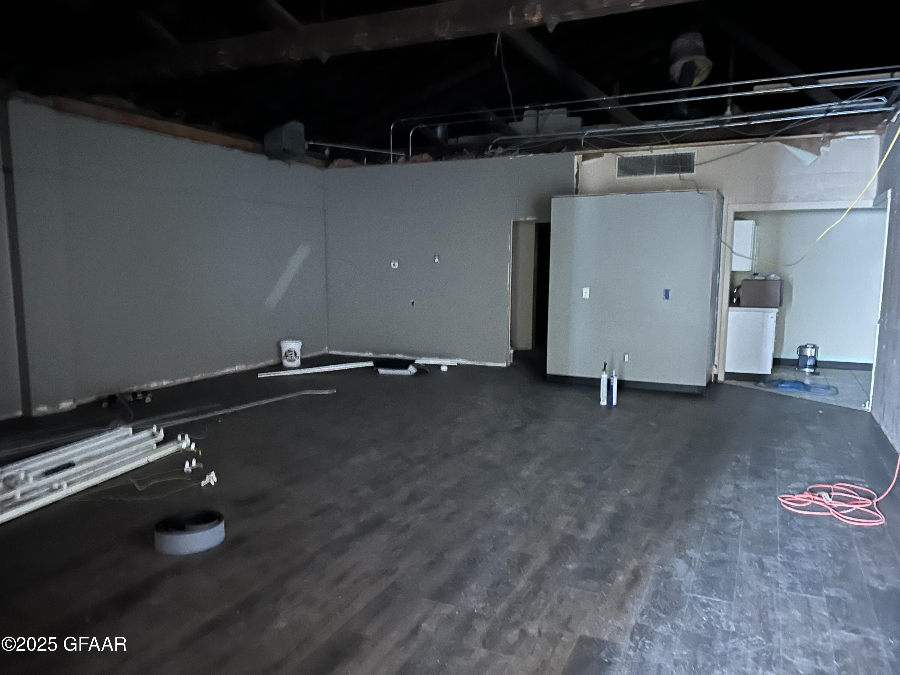 property viewer photo 16