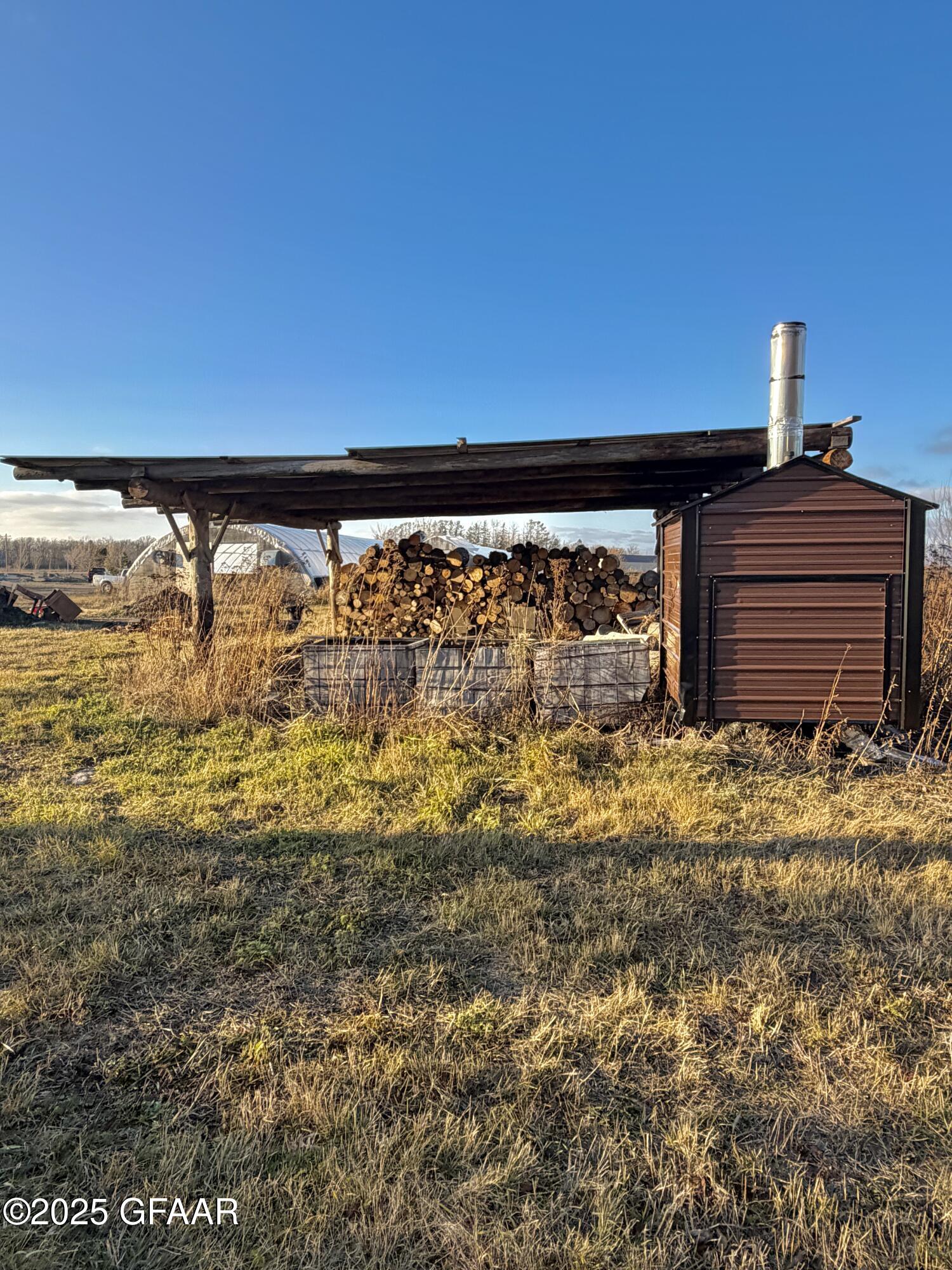 main property photo 11
