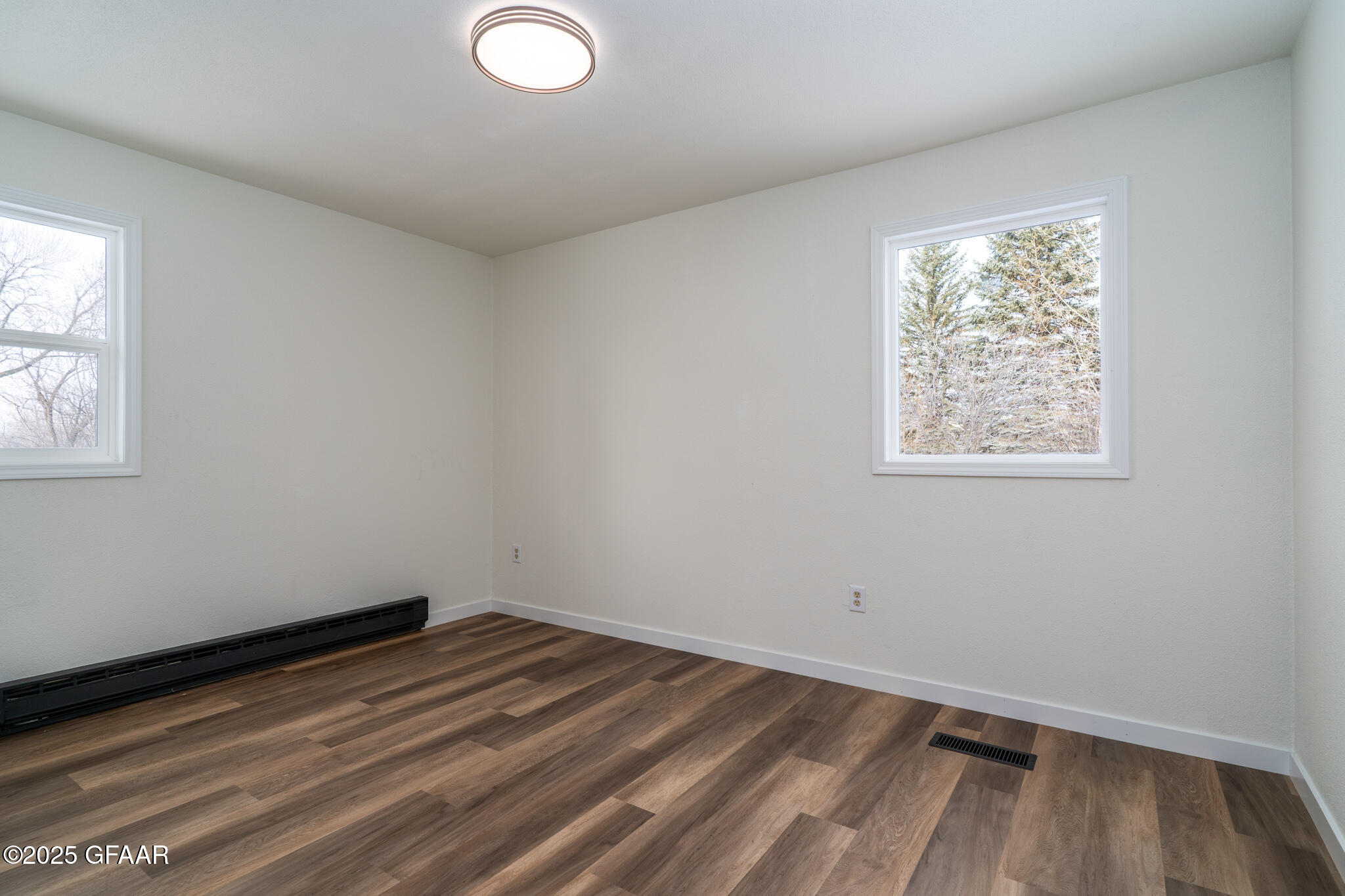 property viewer photo 10