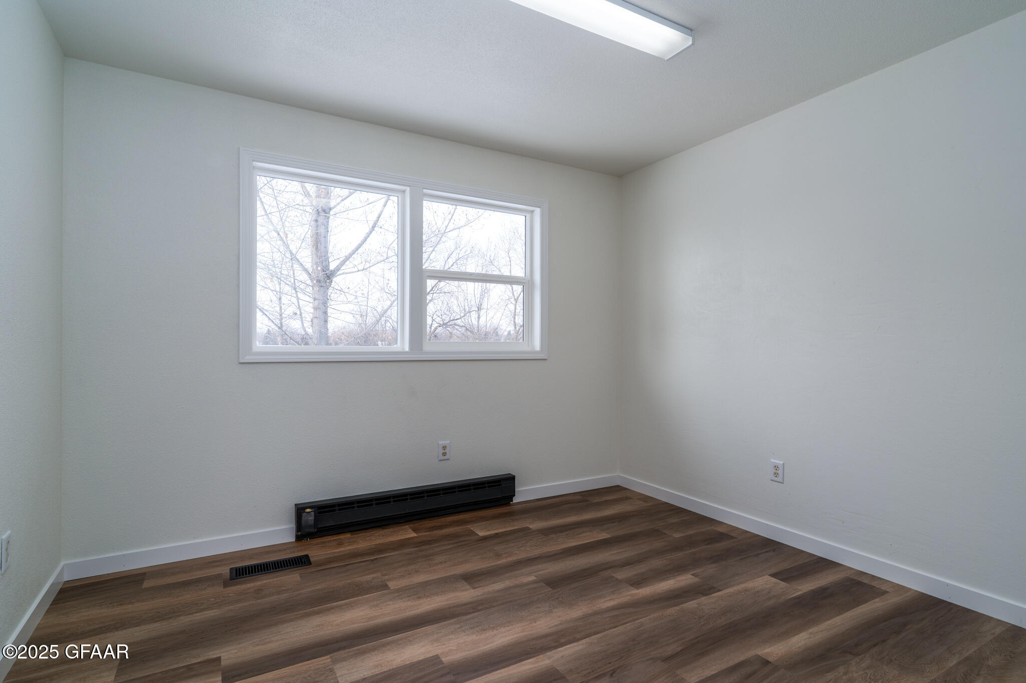 property viewer photo 14